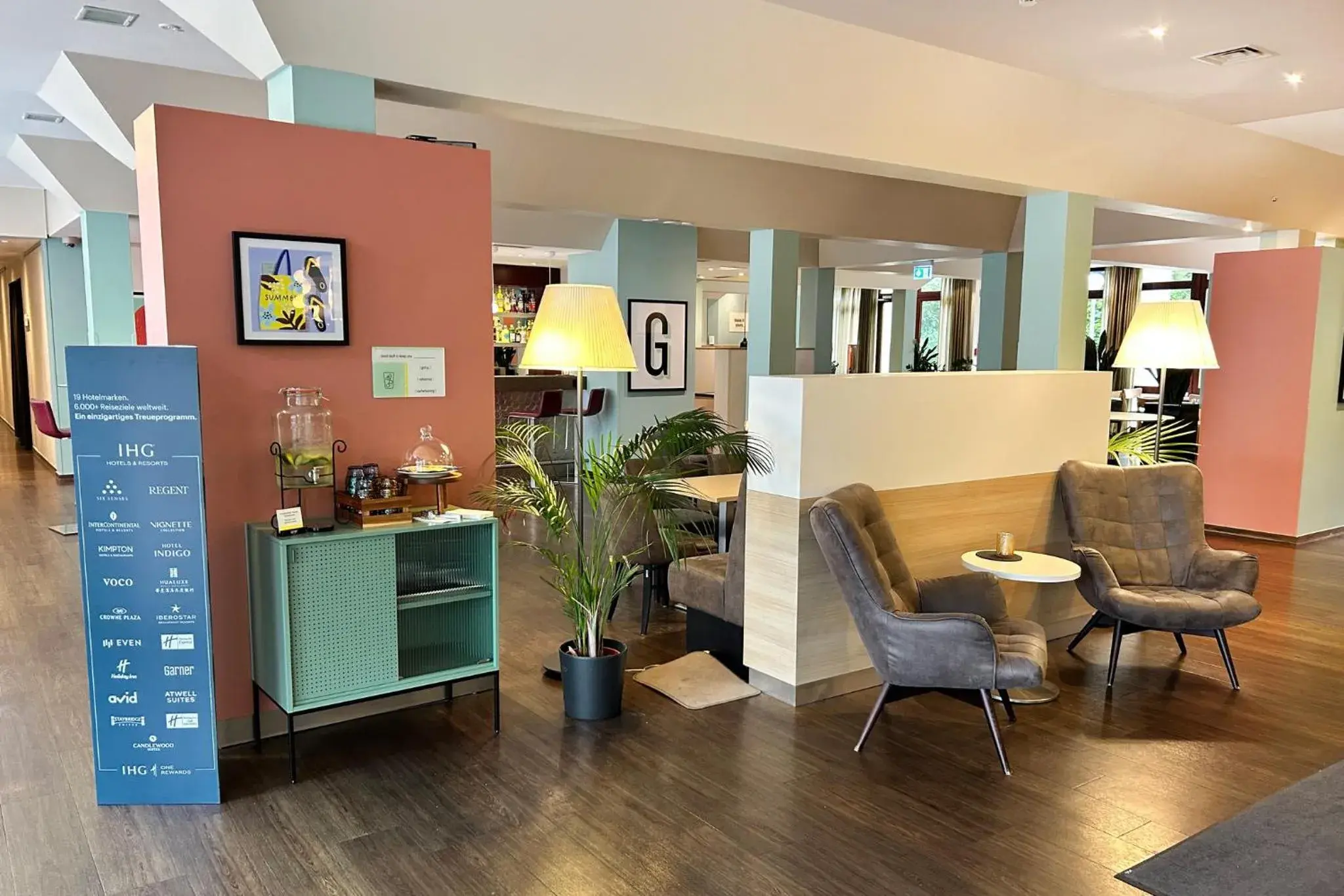 Lobby or reception in Garner Hotel Osnabrück by IHG Lobby or reception in Garner Hotel Osnabrück by IHG