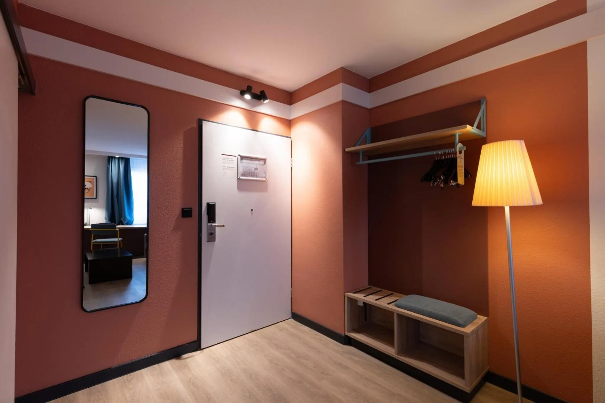 Photo of the whole room in Garner Hotel Osnabrück by IHG