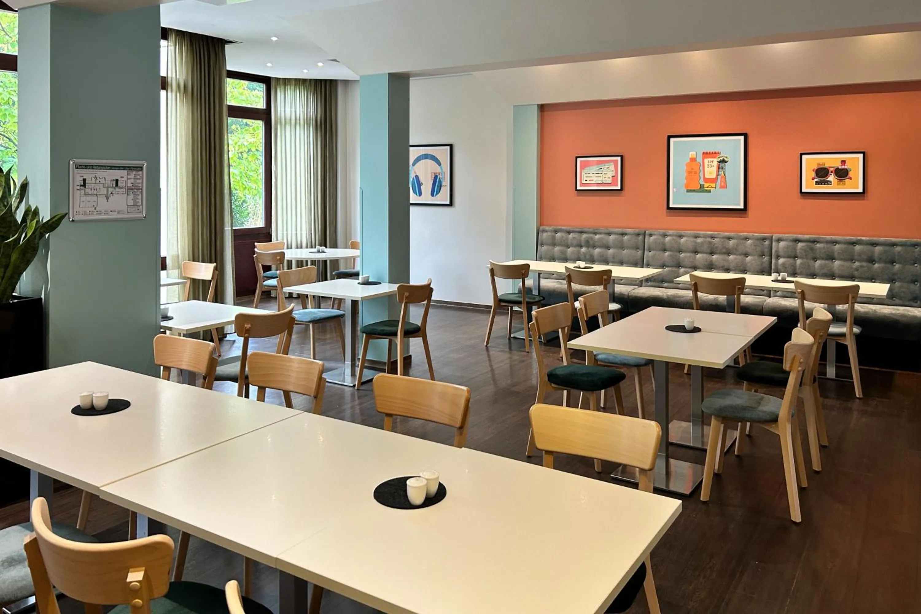 Breakfast in Garner Hotel Osnabrück by IHG