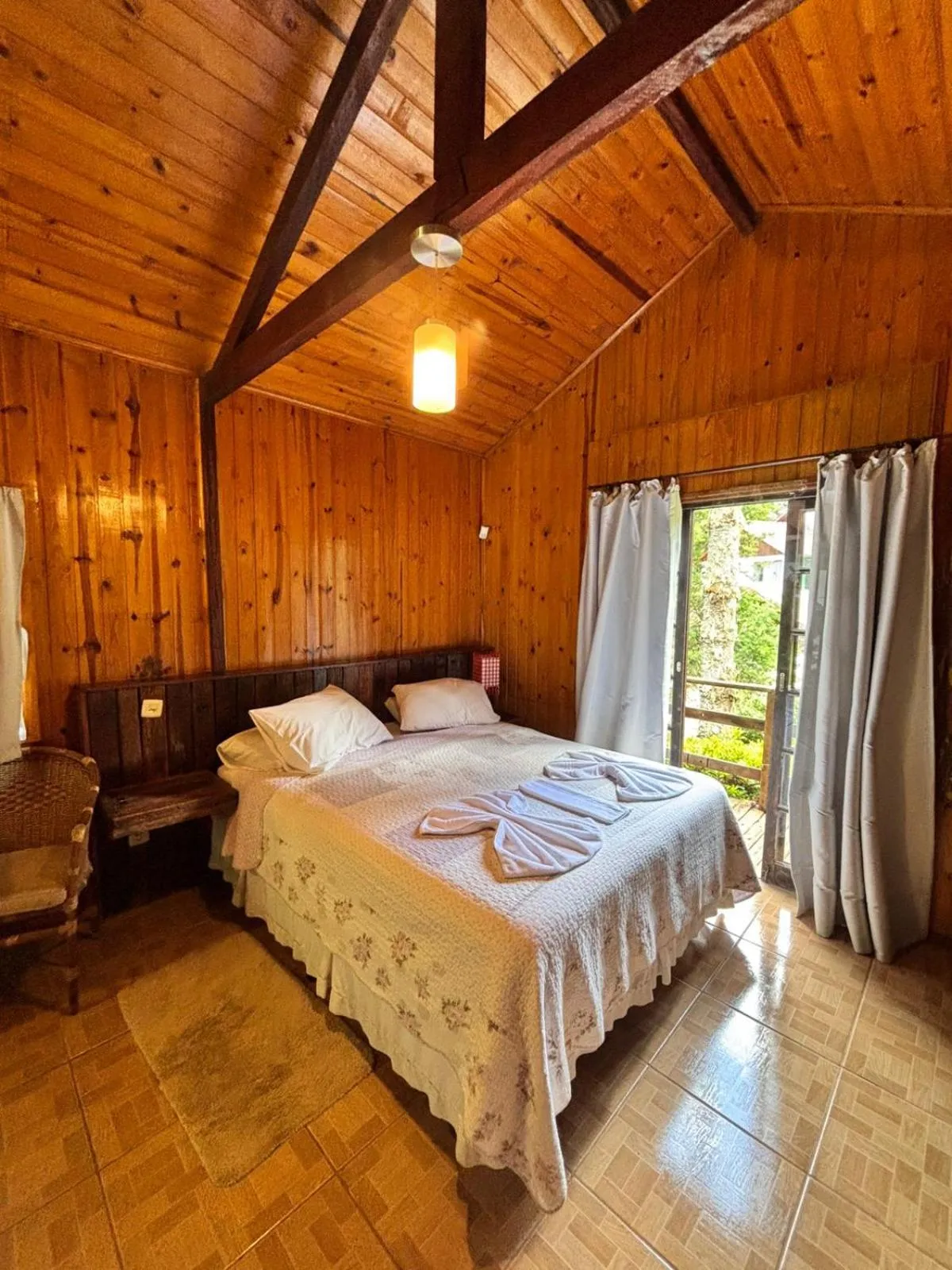 Toilet, Bed in Pousada Bramasole em Monte Verde