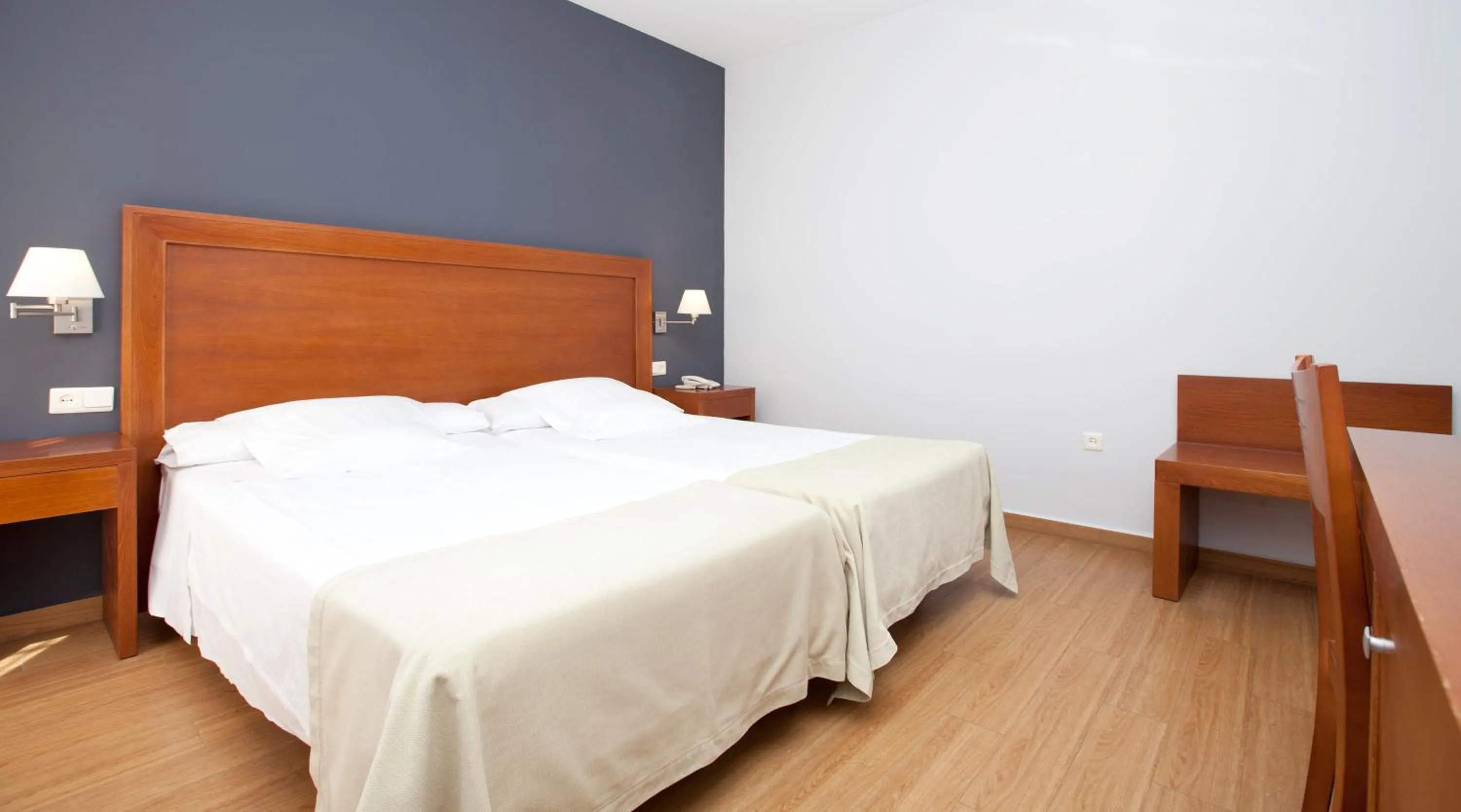 Photo of the whole room in Venecia