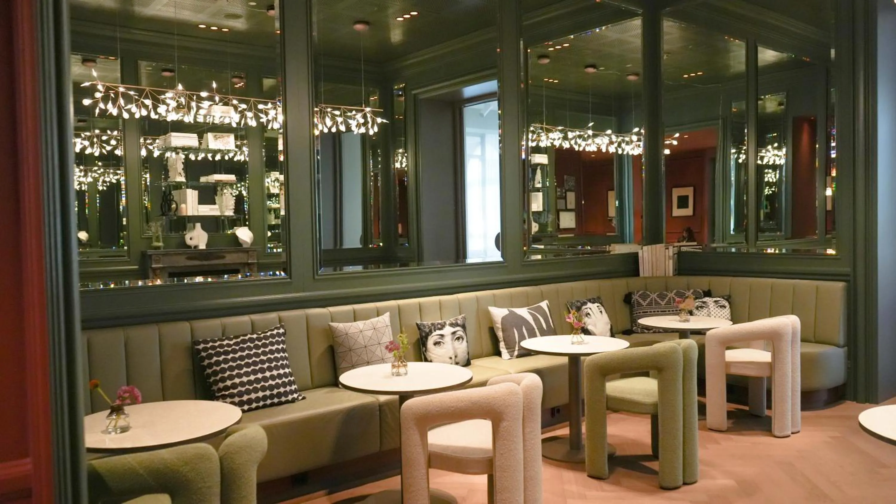 Restaurant/places to eat in Hotel Sans Souci Wien