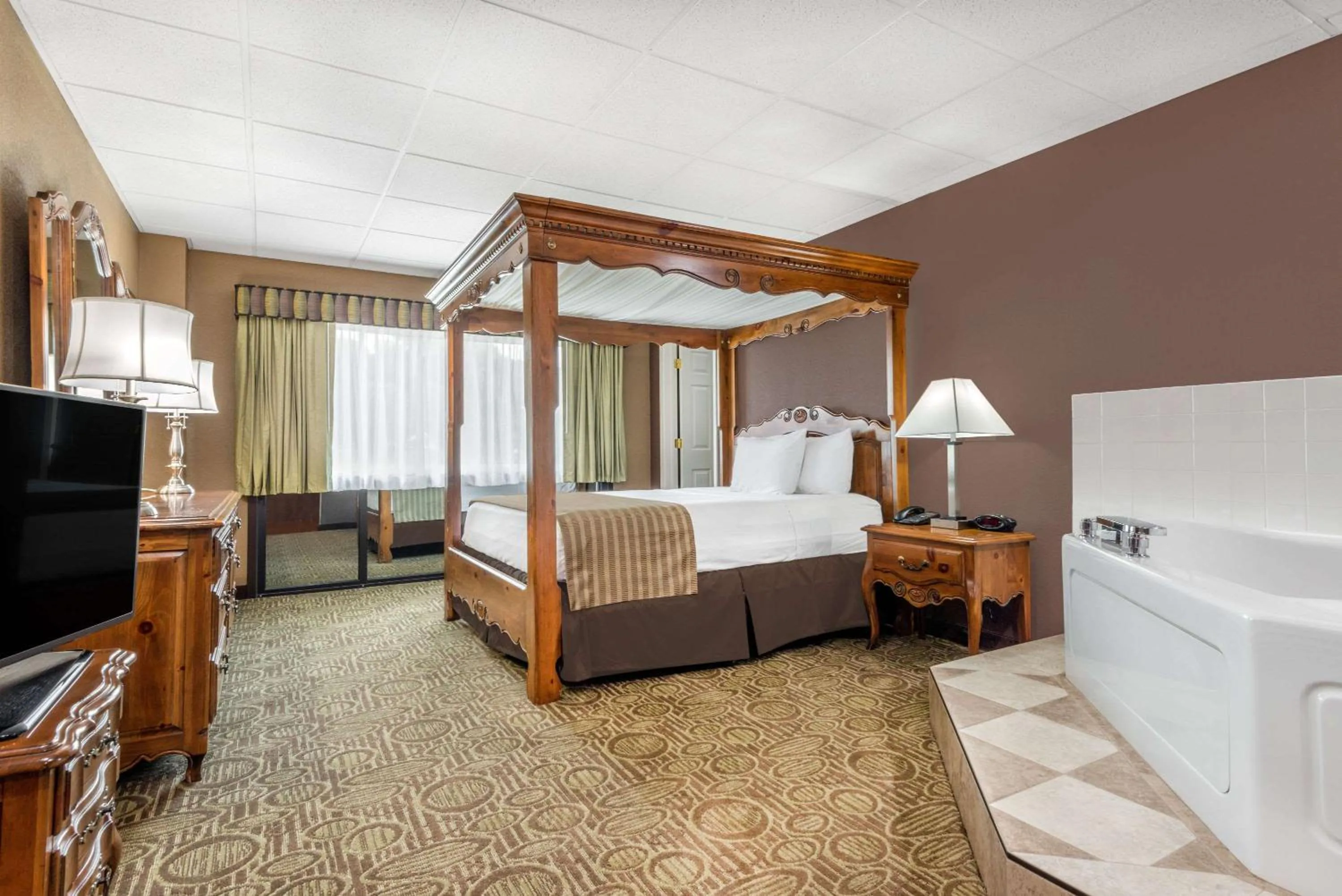 Photo of the whole room, Bed in Ramada by Wyndham Paintsville Hotel & Conference Center