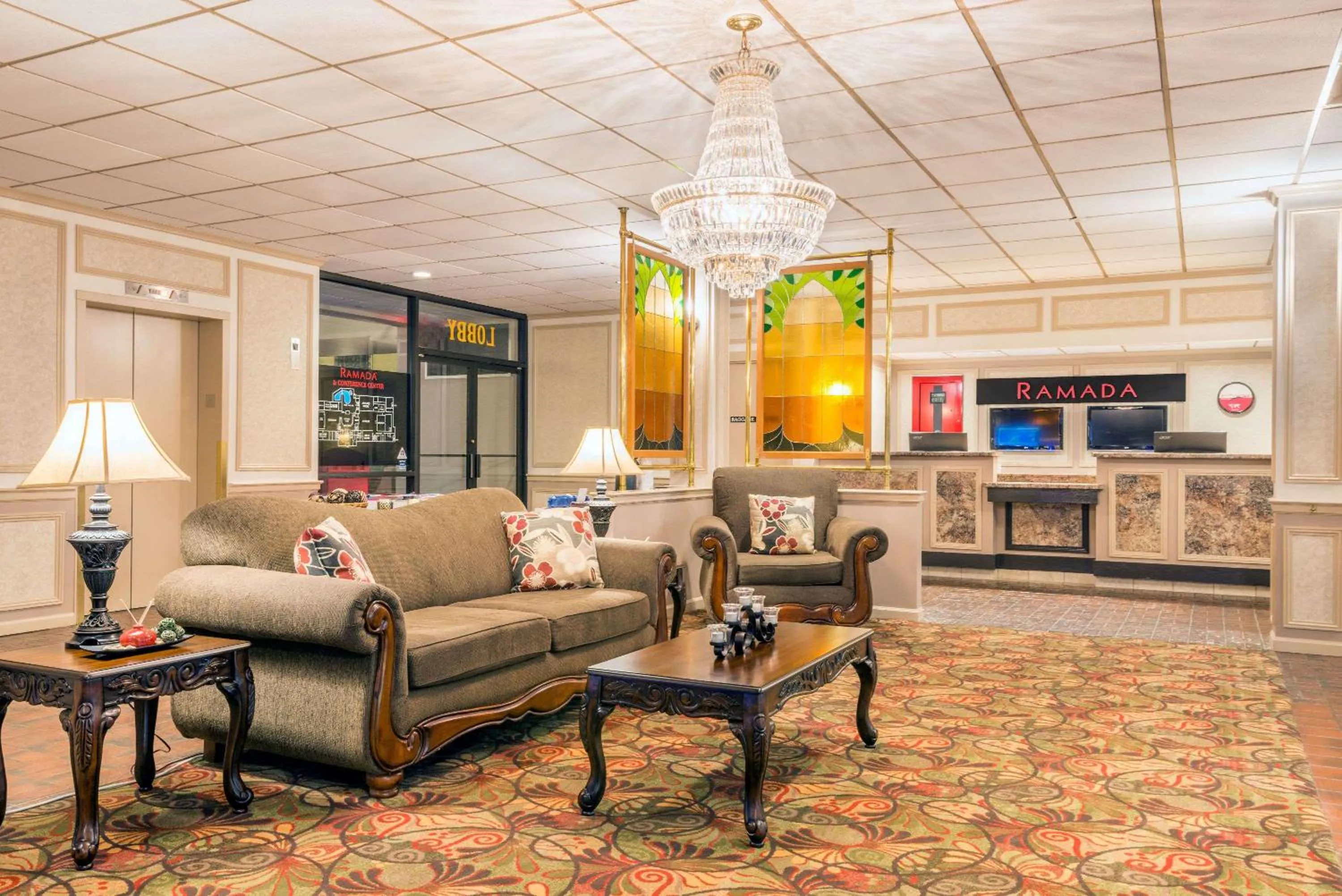 Lobby or reception in Ramada by Wyndham Paintsville Hotel & Conference Center