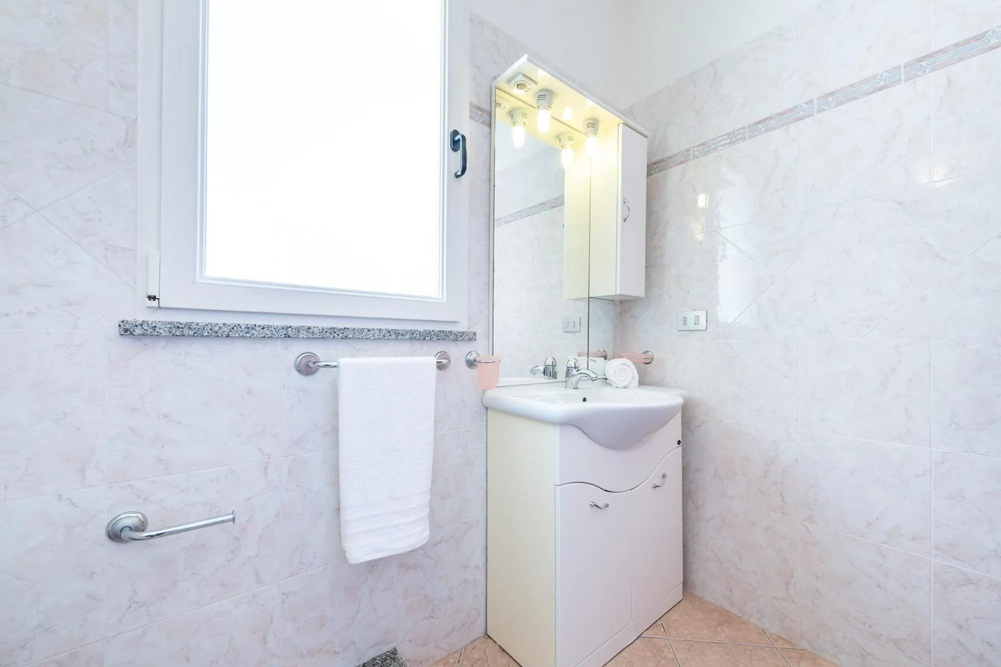 Bathroom in AffittaSardegna-Villino Panna