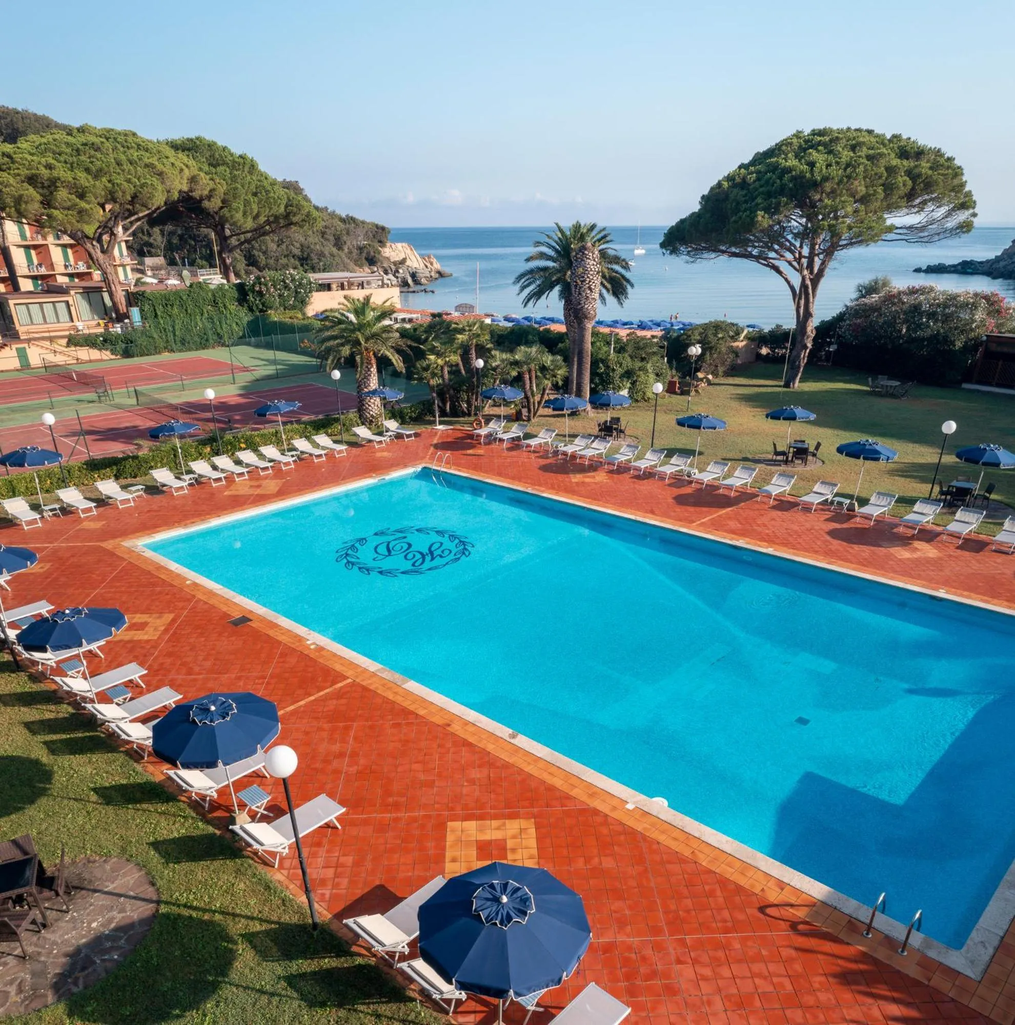 Swimming pool in Hotel Desiree