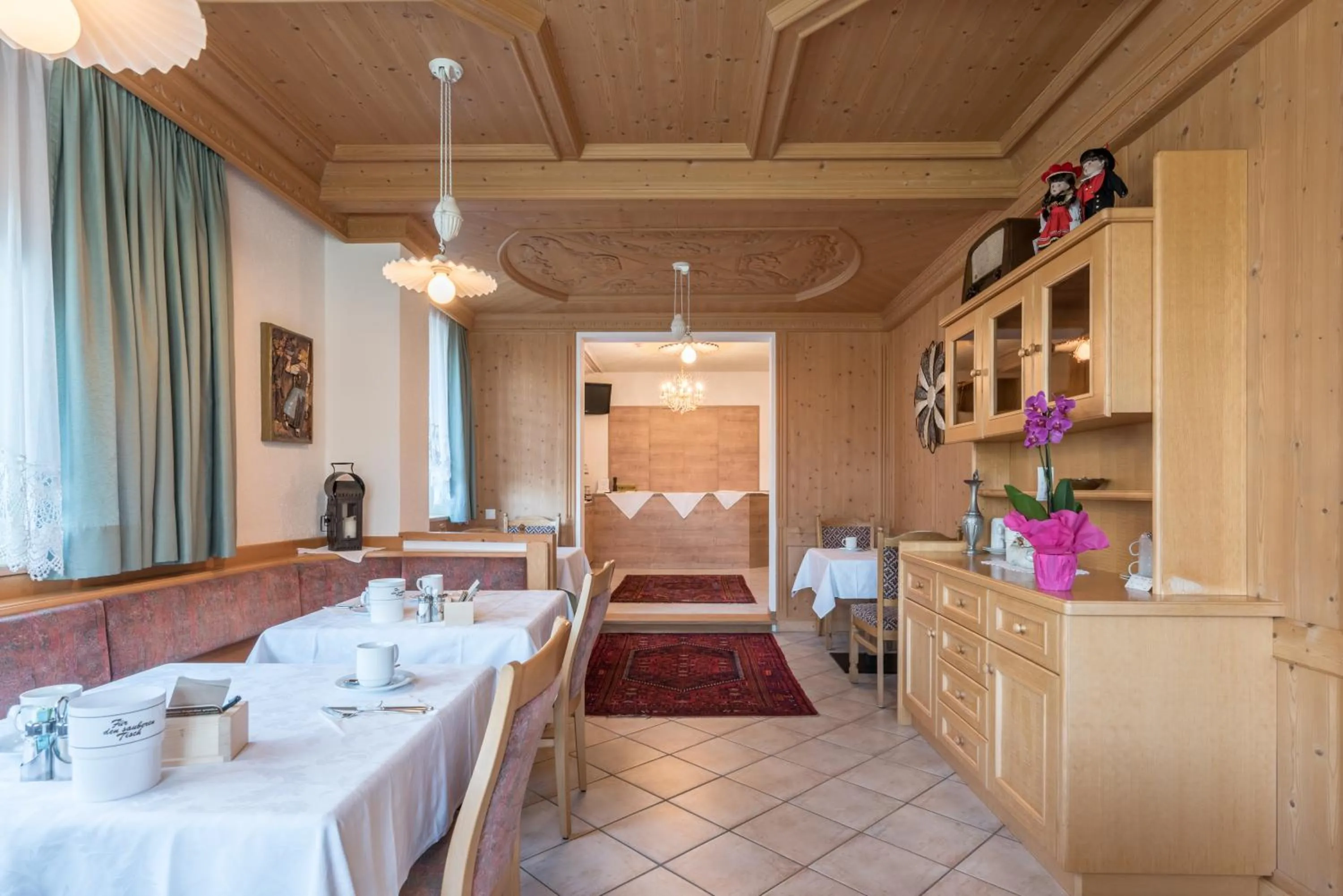 Breakfast, Bed in Aparthotel Panorama