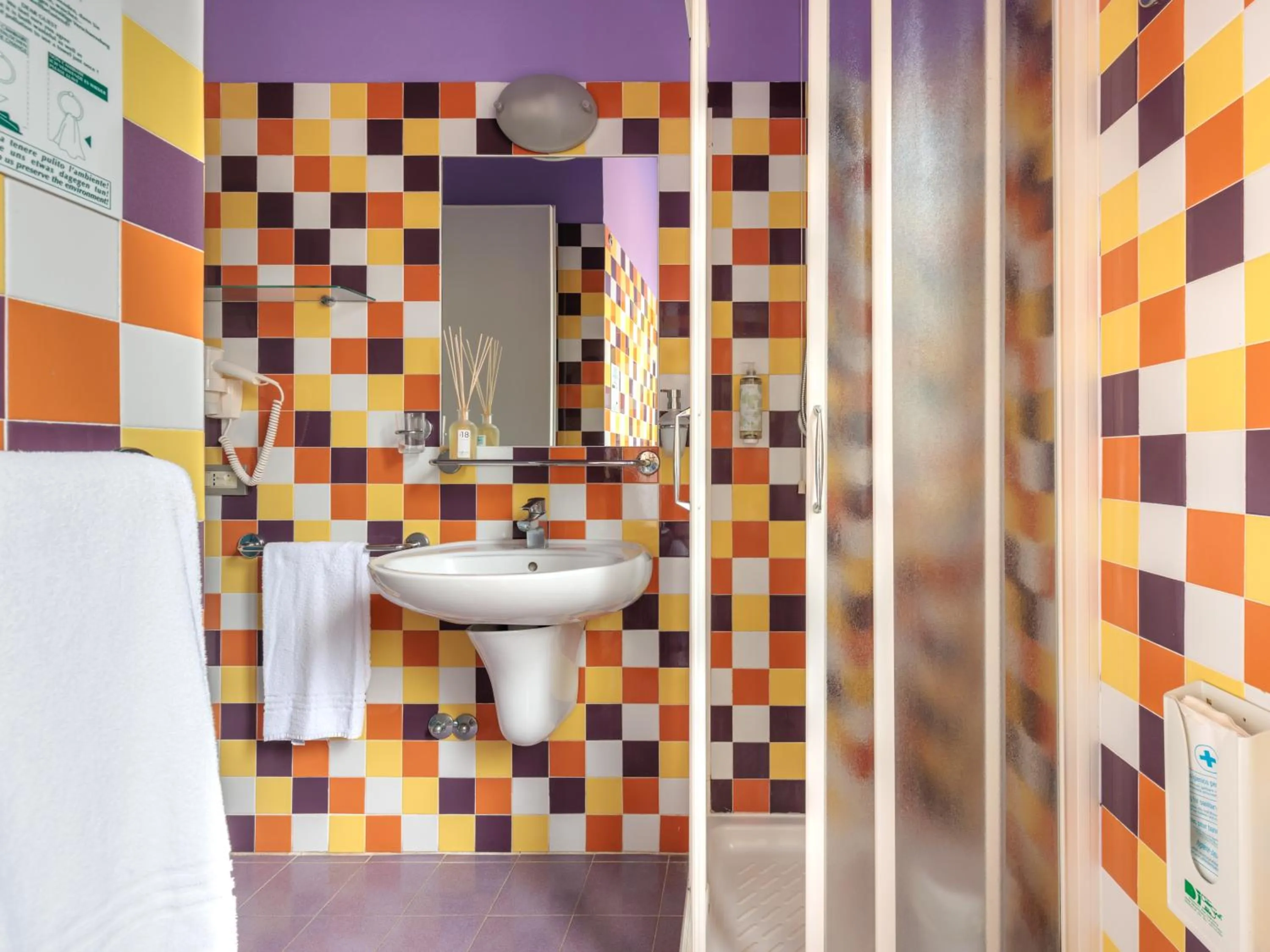 Bathroom in Hotel Nina