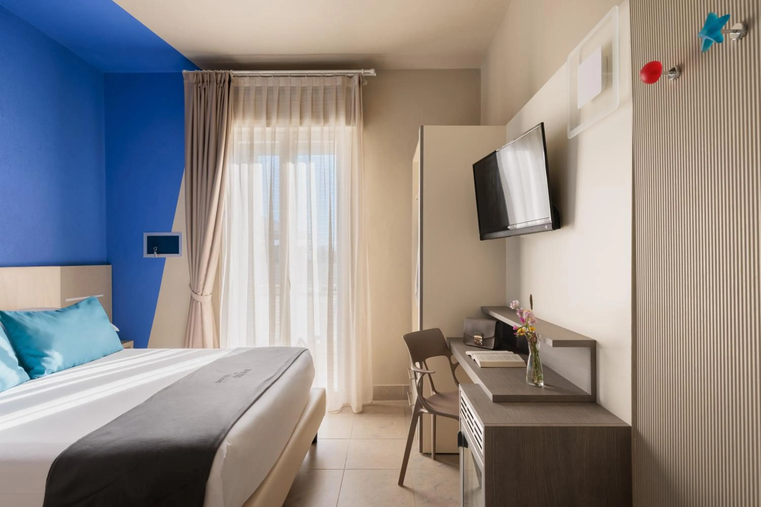 Bedroom, Bed in Hotel Nina