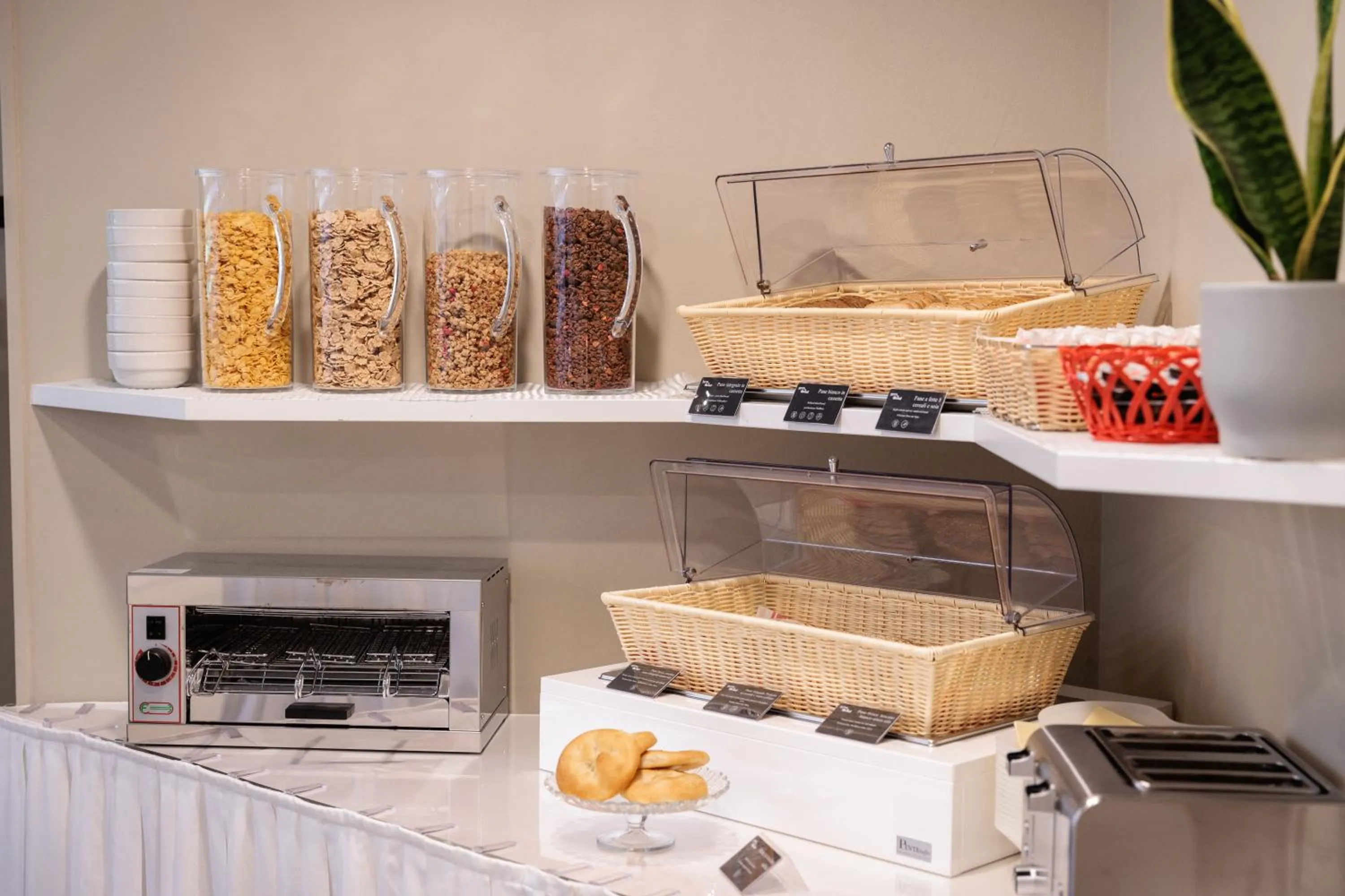 Breakfast in Hotel Nina