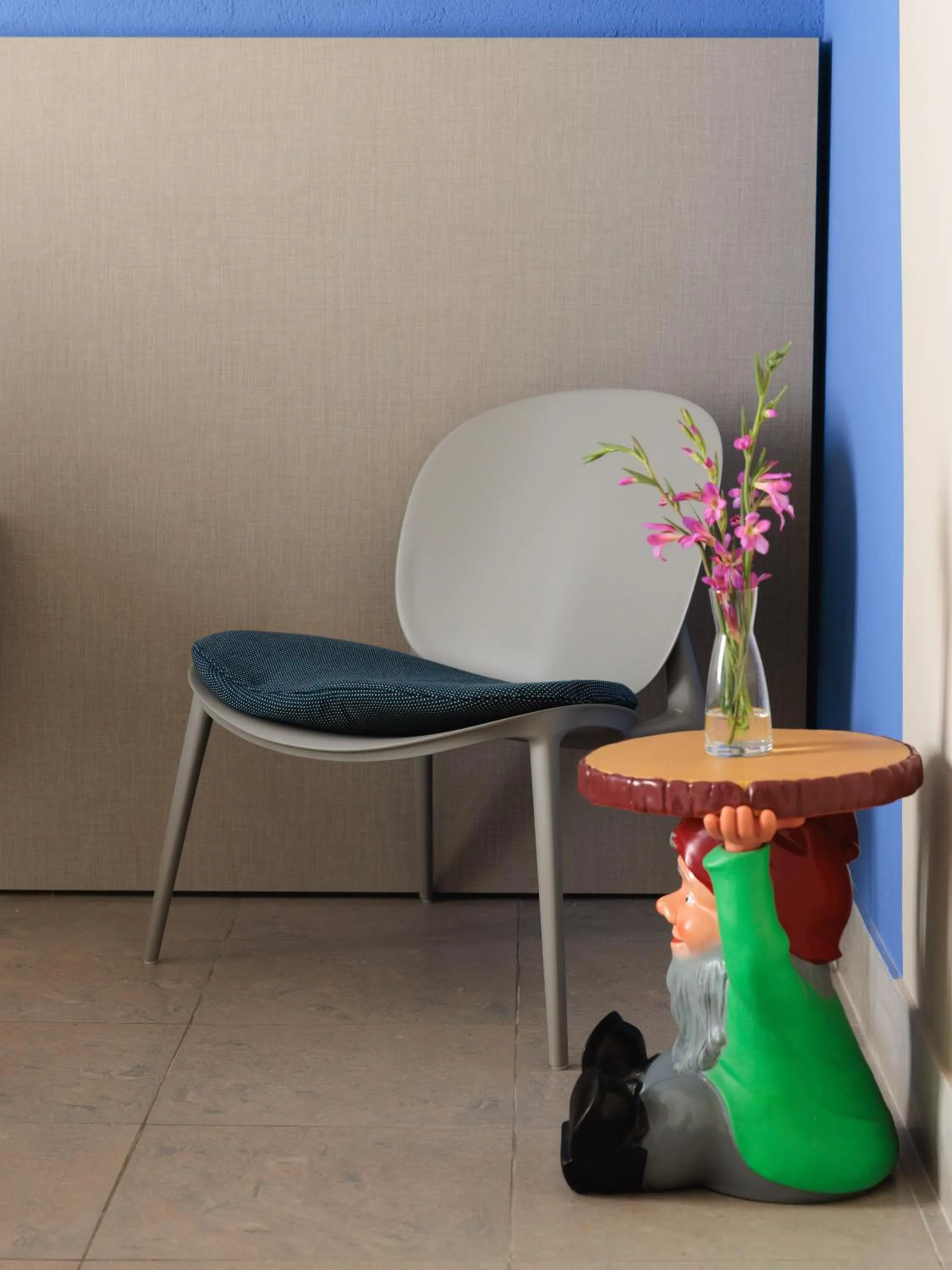 Decorative detail in Hotel Nina