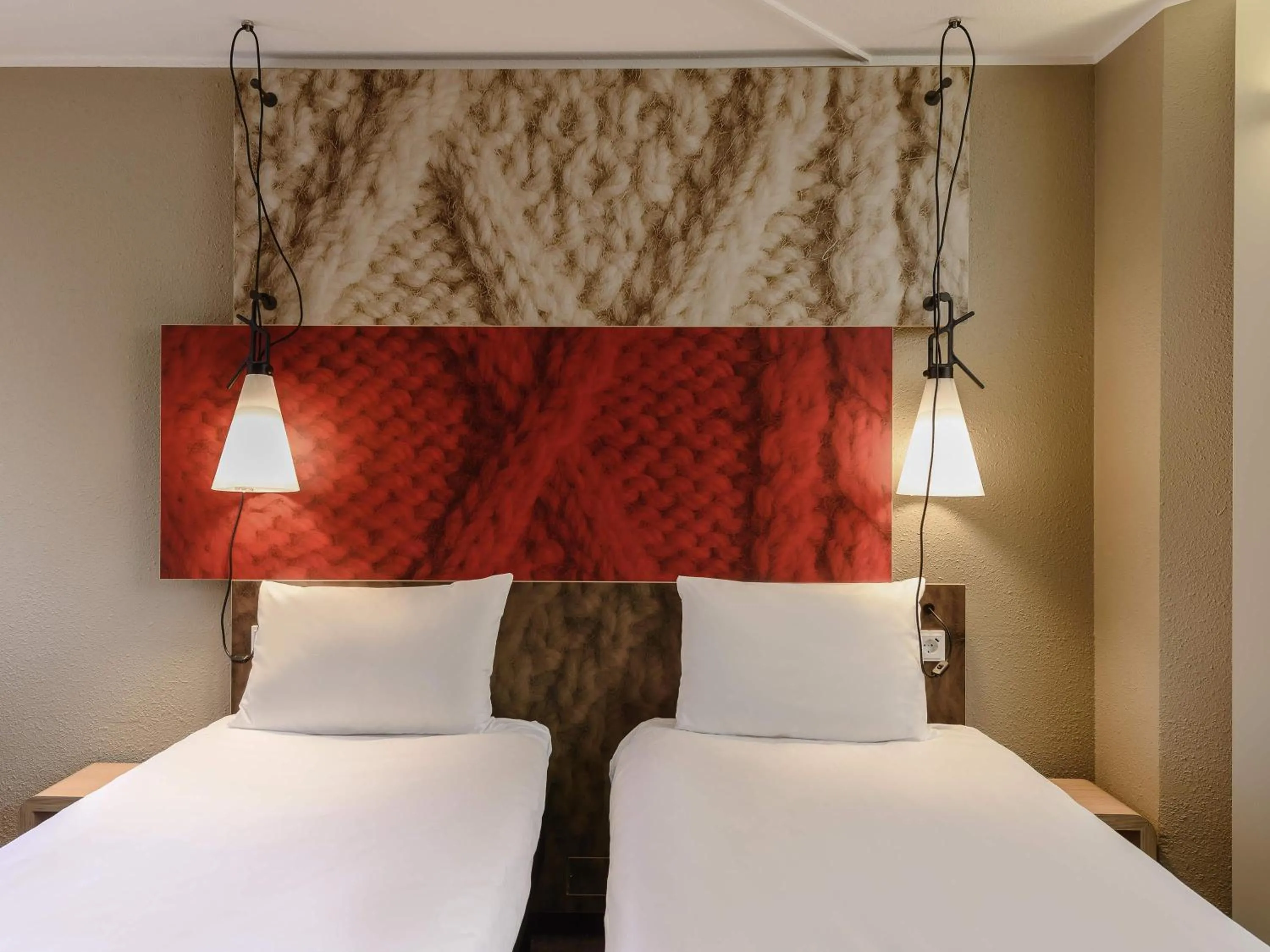 Bedroom, Bed in ibis Hotel München City