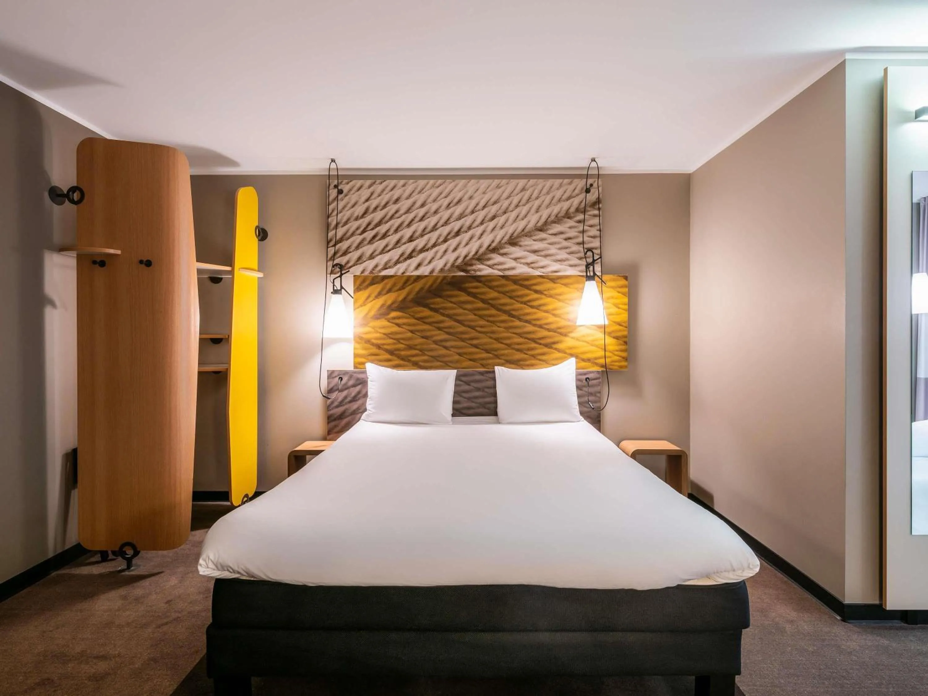 Bedroom, Bed in ibis Hotel München City