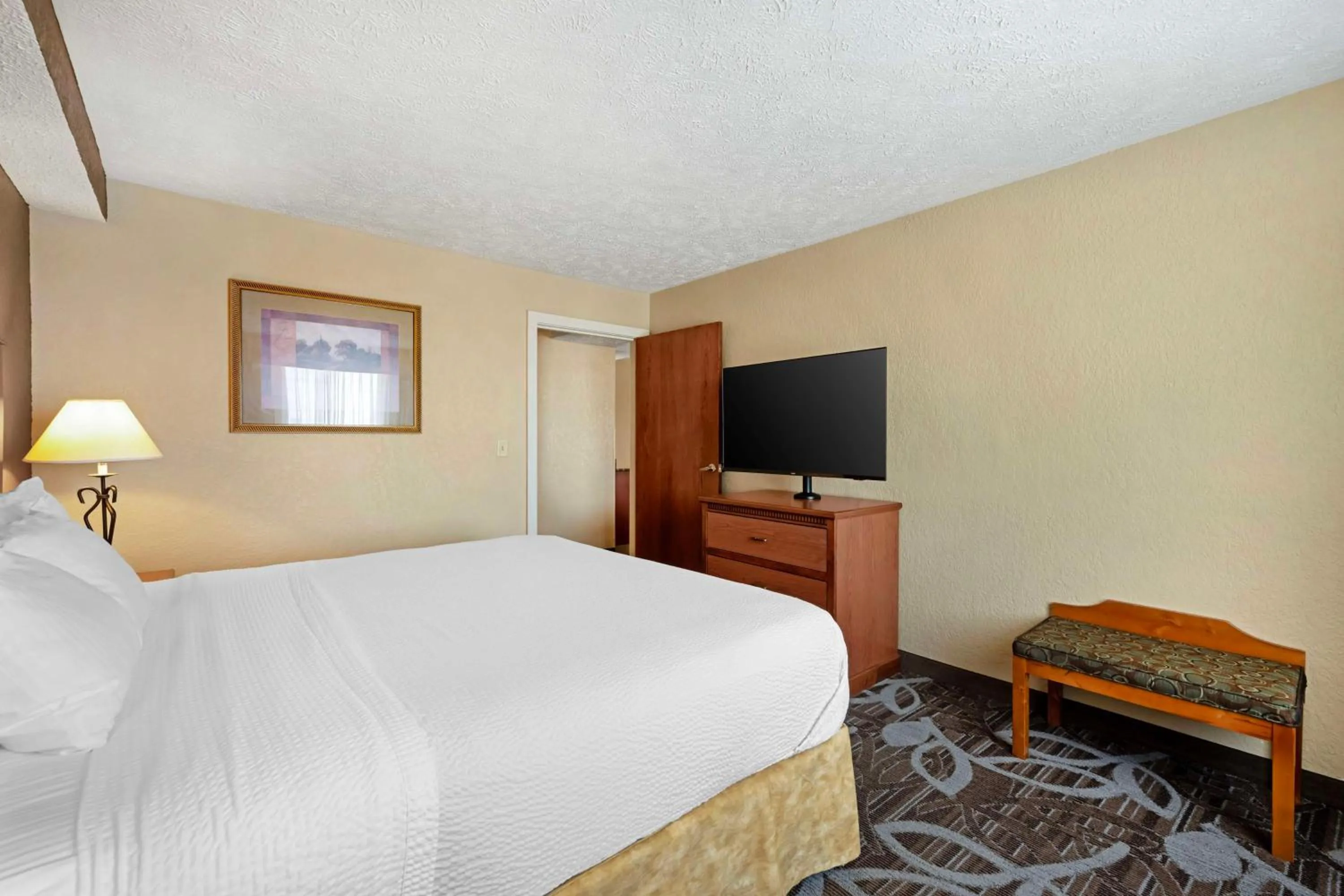 Bedroom, Bed in Best Western Plus Mid Nebraska Inn & Suites