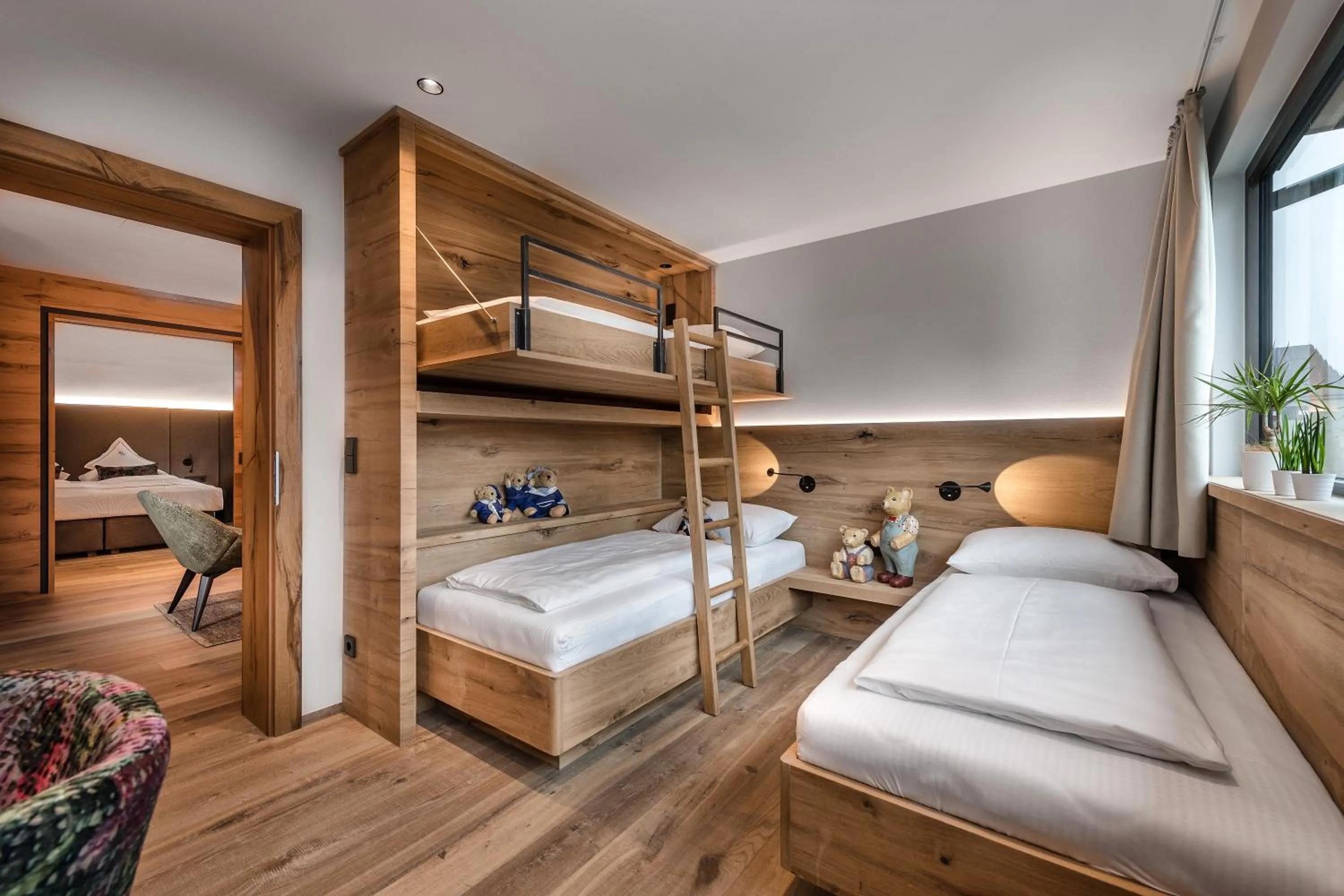 children, Bed in Hotel Starkenberg