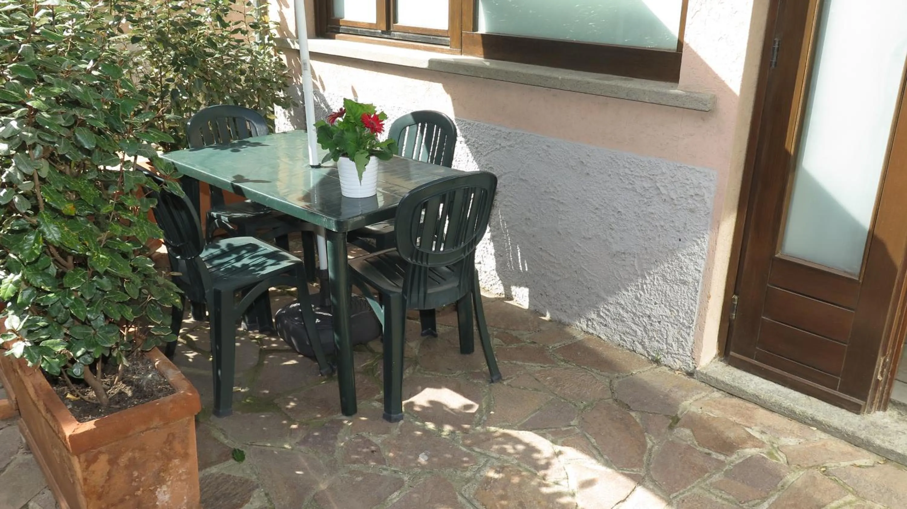 Patio in Residenza Turistico Alberghiera Corallo