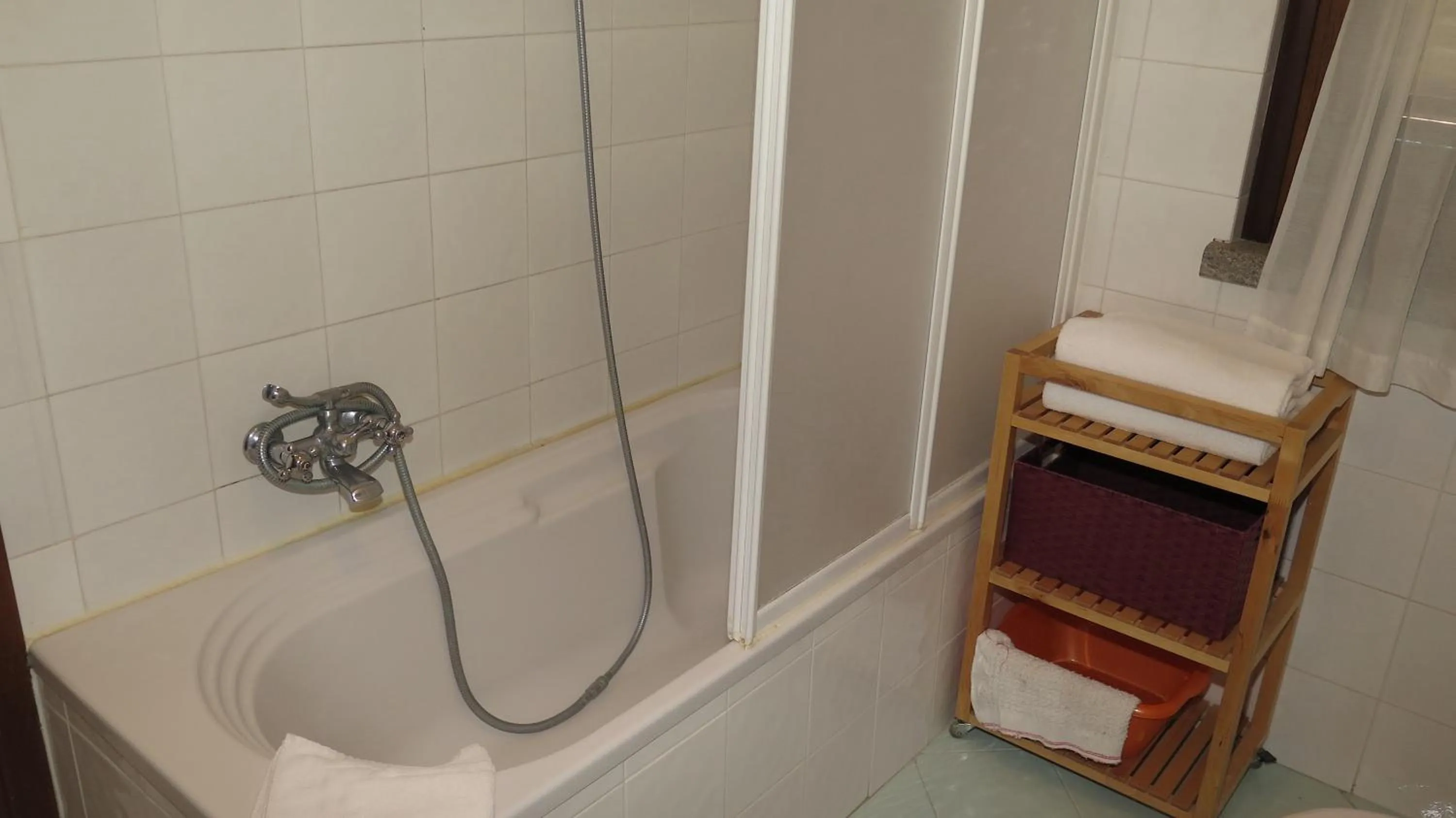 Bath in Residenza Turistico Alberghiera Corallo