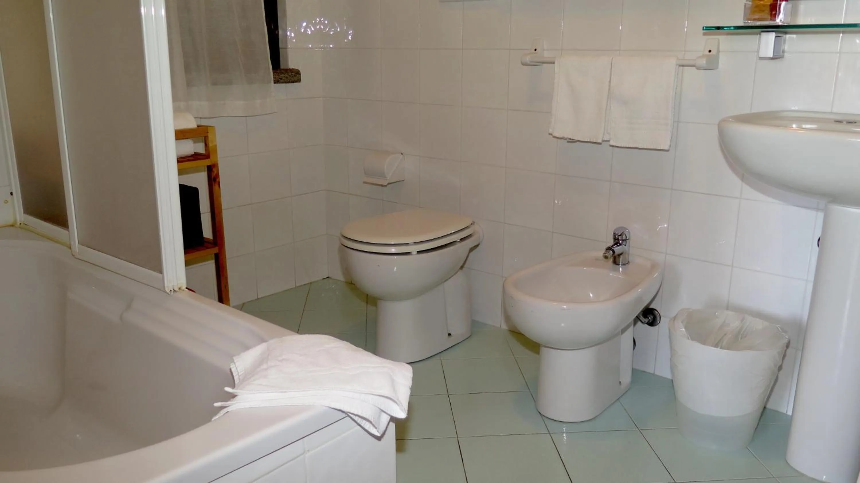 Bathroom in Residenza Turistico Alberghiera Corallo