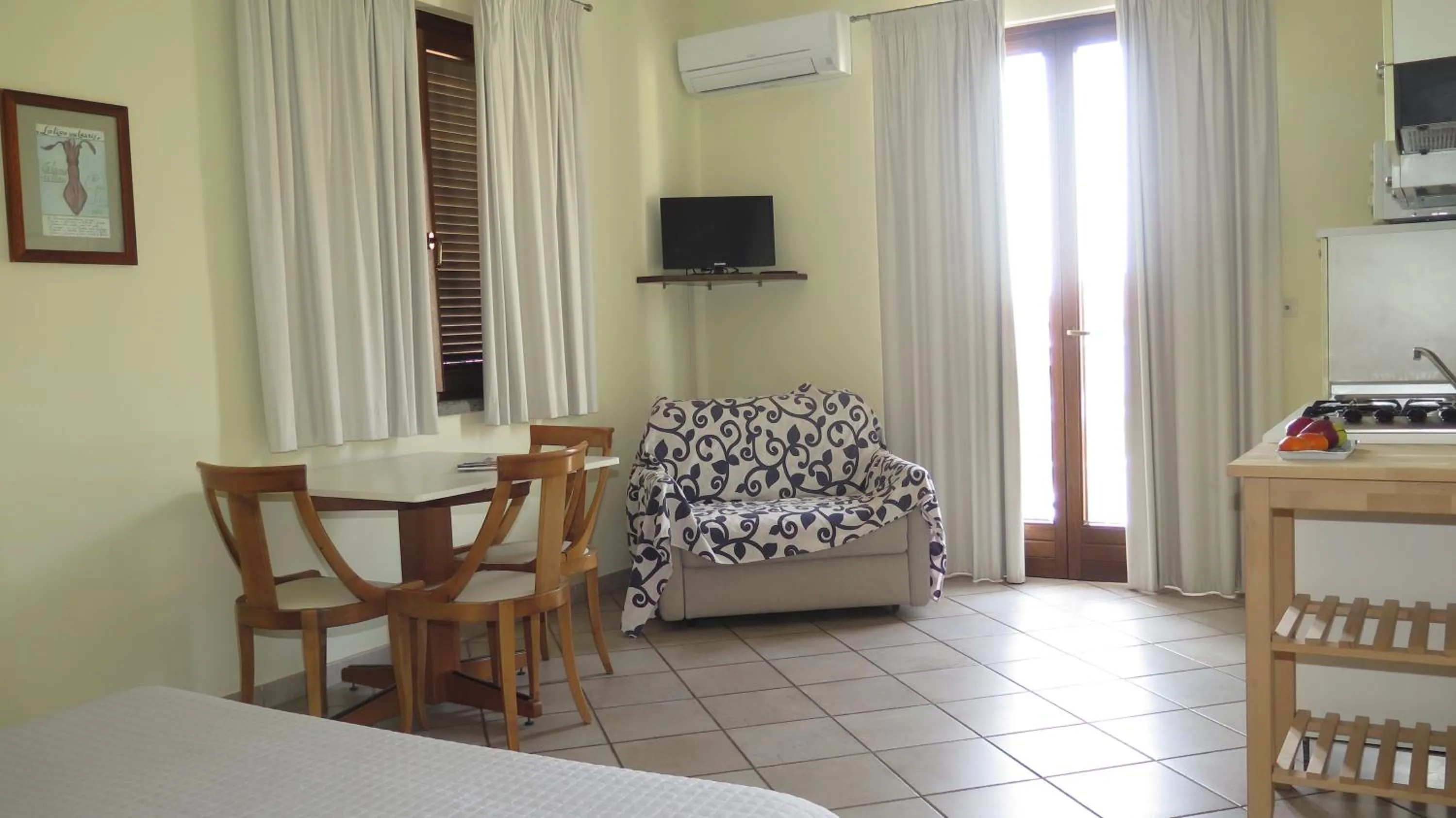 Photo of the whole room, Bed in Residenza Turistico Alberghiera Corallo