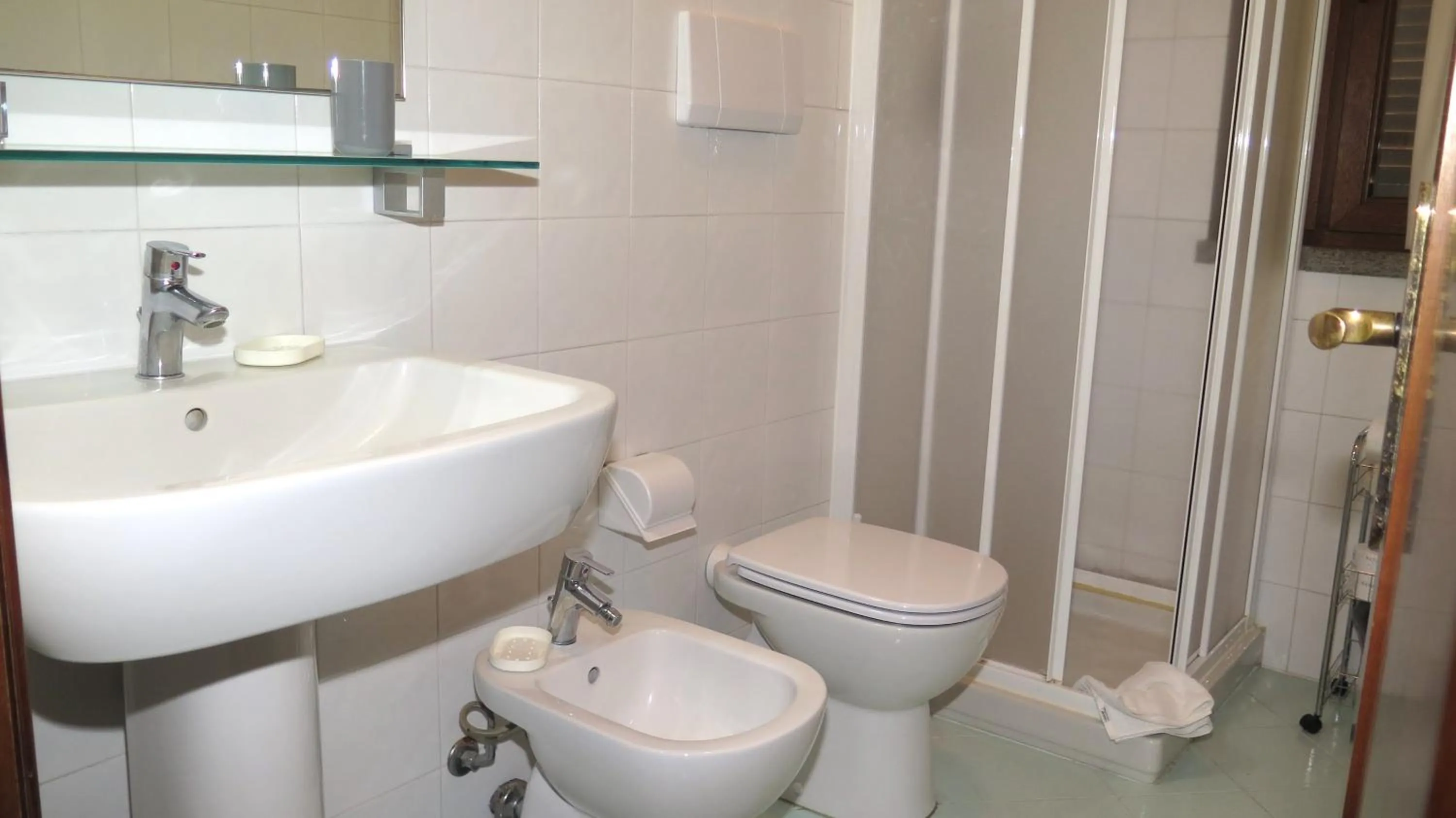 Bathroom in Residenza Turistico Alberghiera Corallo