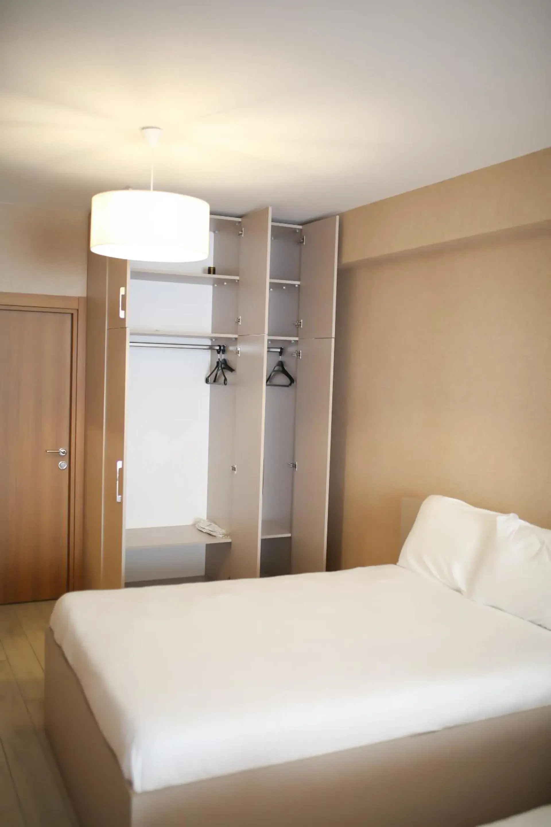 Bed in Hotel Cinas Bed in Hotel Cinas