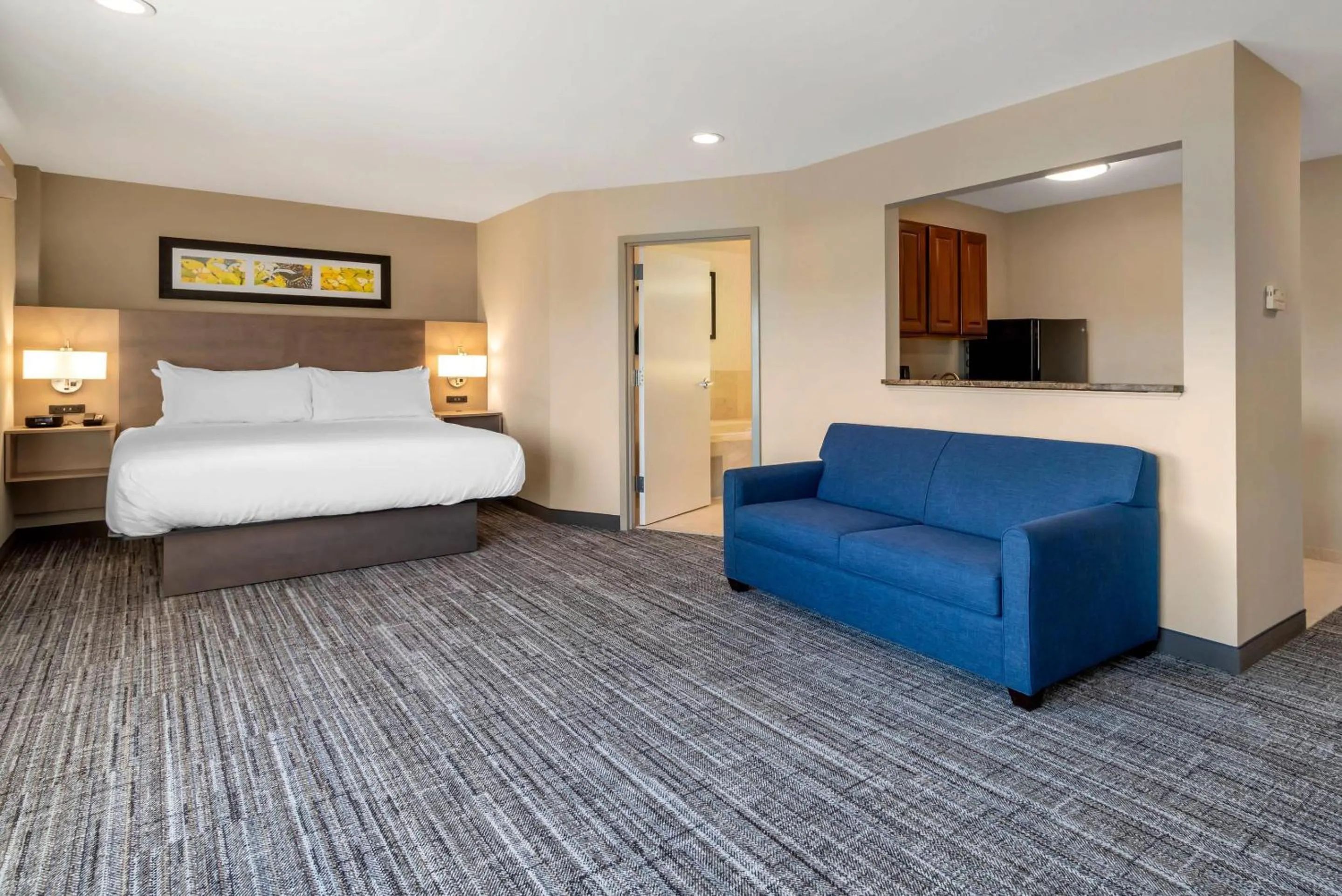 Bedroom, Bed in The Inn at Leonardtown, an Ascend Collection Hotel