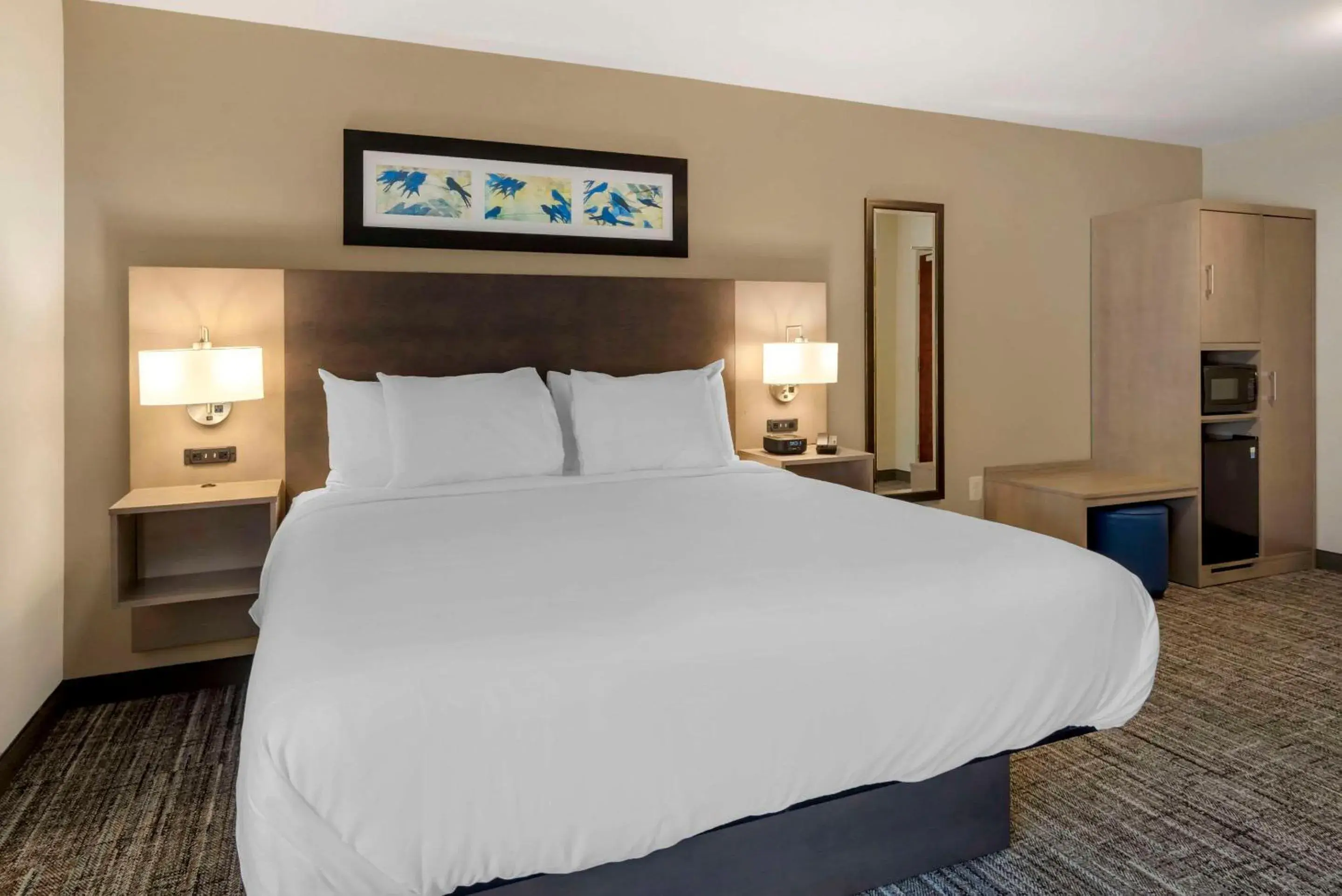 Bedroom, Bed in The Inn at Leonardtown, an Ascend Collection Hotel Bedroom, Bed in The Inn at Leonardtown, an Ascend Collection Hotel