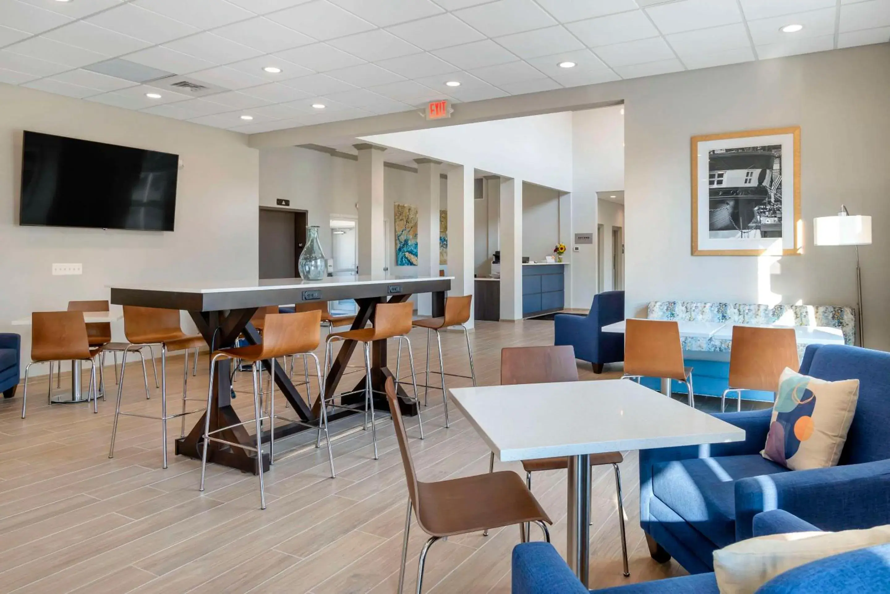 Lobby or reception in The Inn at Leonardtown, an Ascend Collection Hotel Lobby or reception in The Inn at Leonardtown, an Ascend Collection Hotel