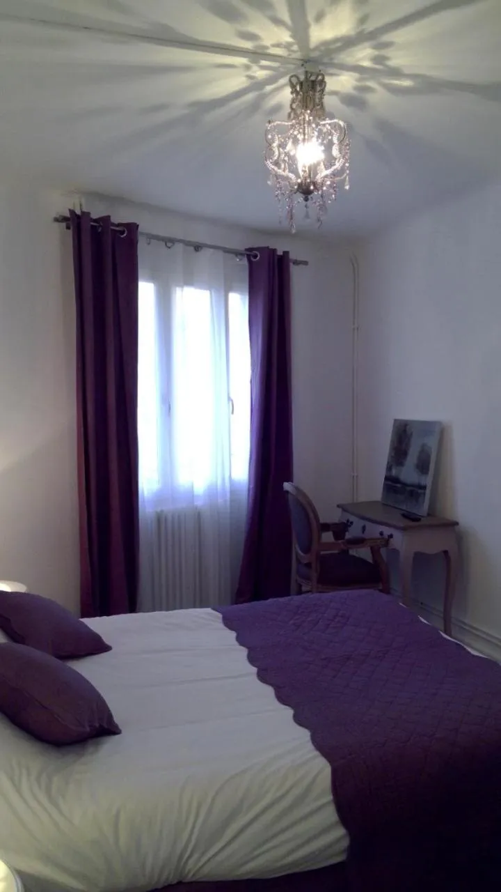 Bed in Hotel De La Bastide