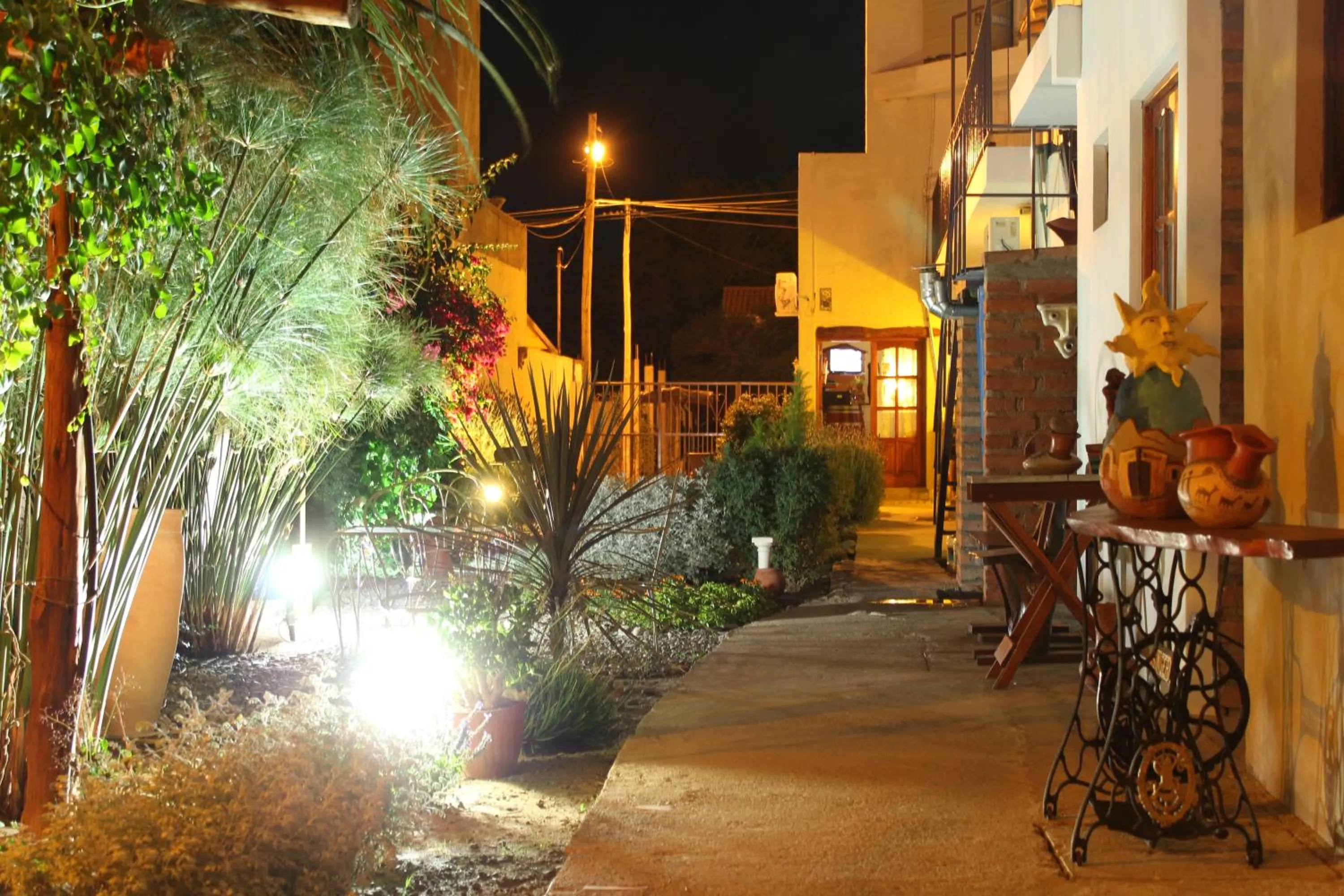 Patio in Divina Presencia
