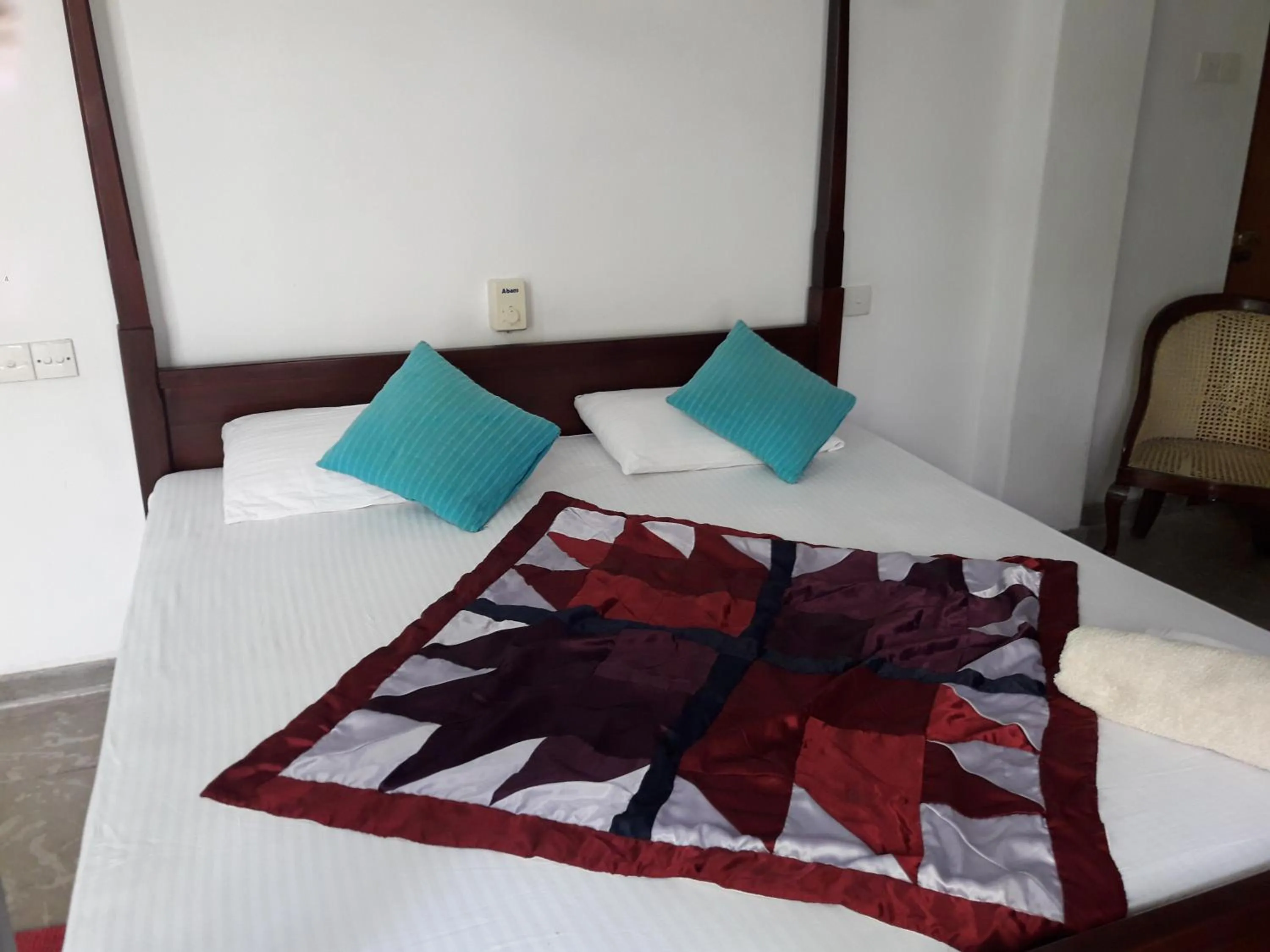 Bed in Sea Front Hikkaduwa