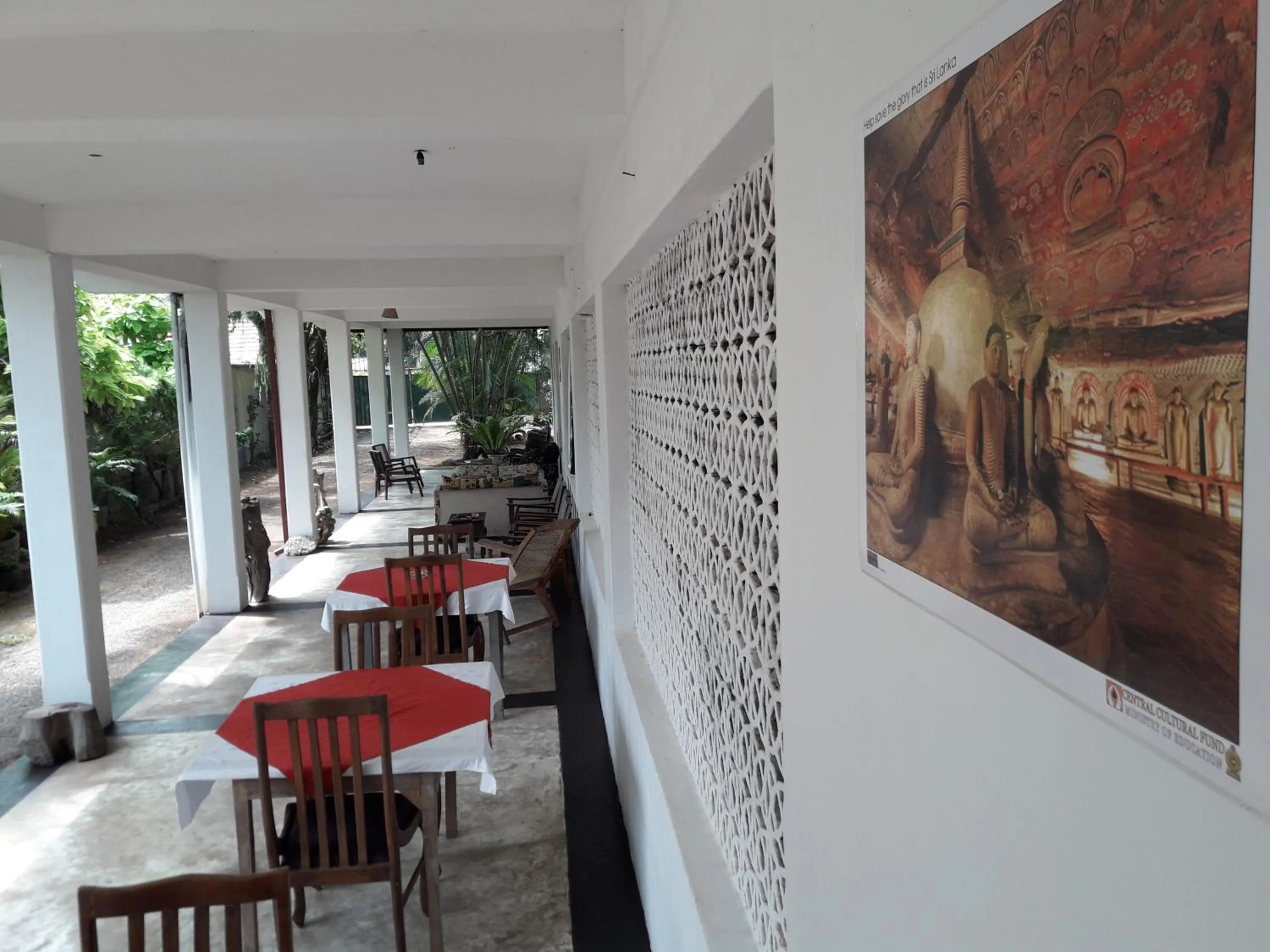 Property building in Sea Front Hikkaduwa