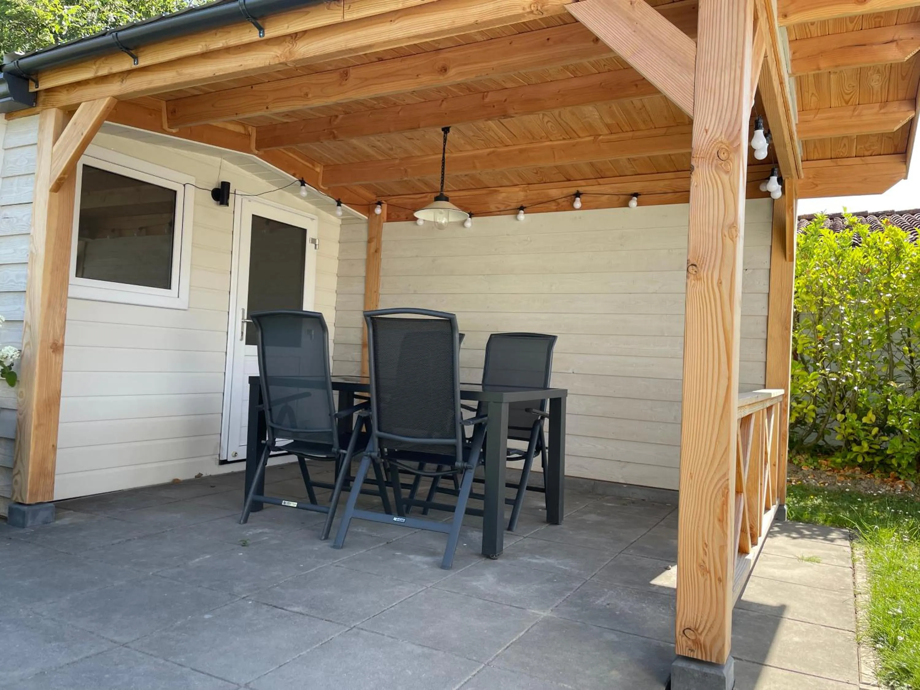 Patio in De Roos chalet 174