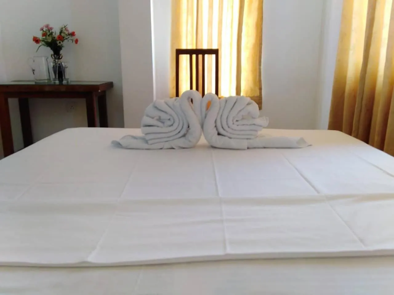 Bedroom, Bed in The Finz