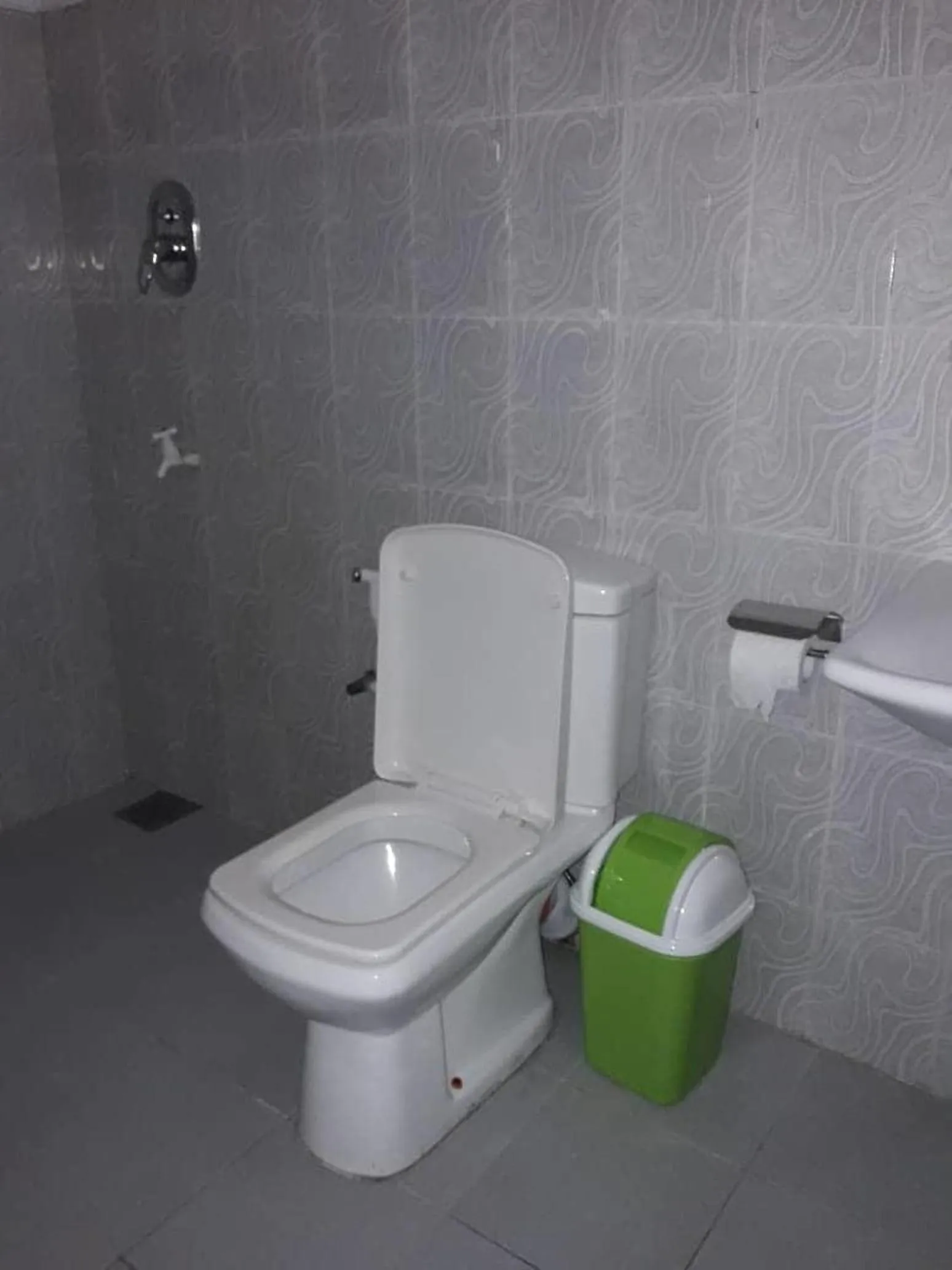 Bathroom in The Finz