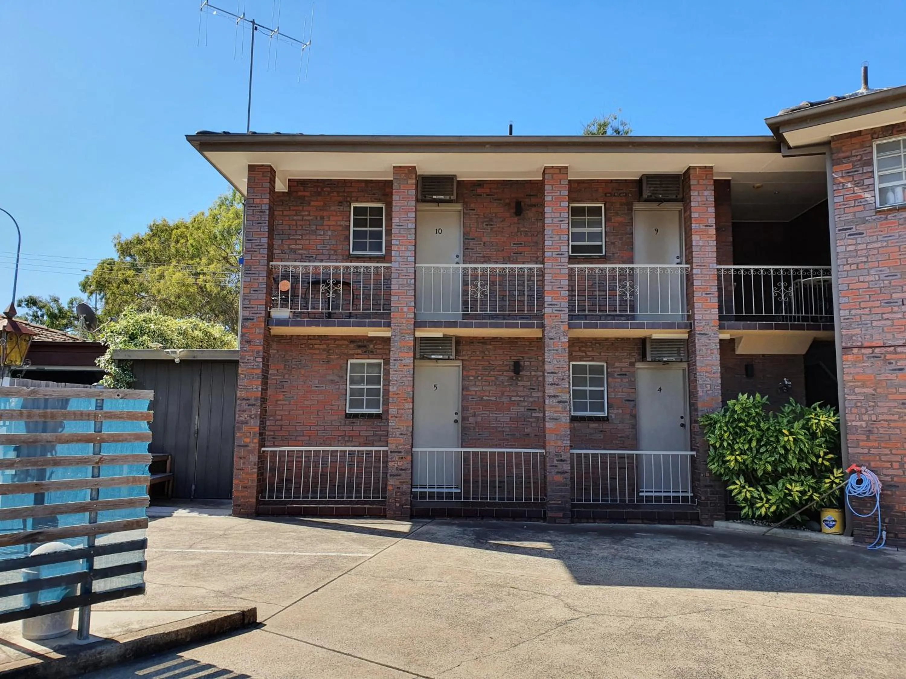 Property building in Motel Margeurita