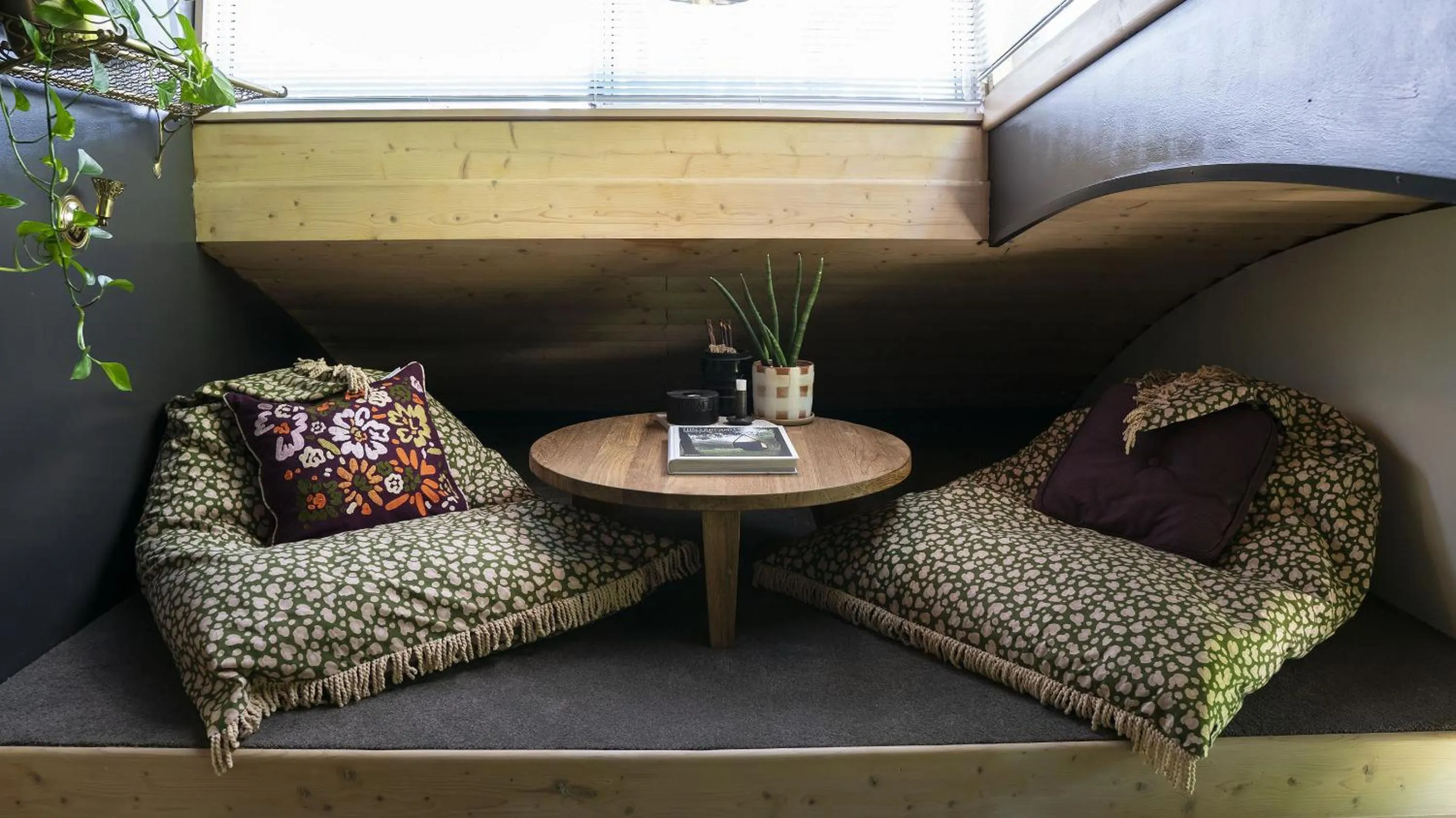 Seating area in Dreamers