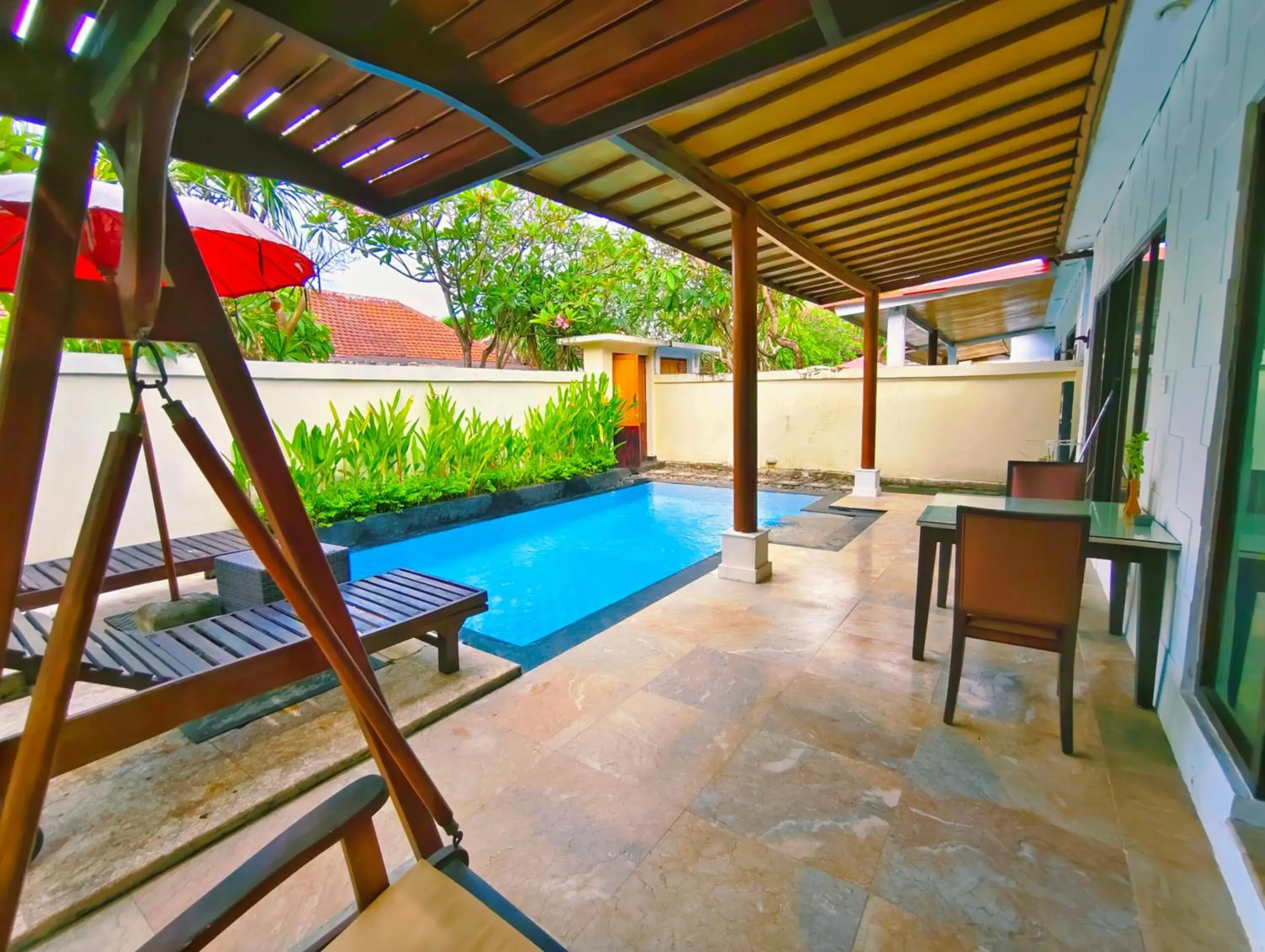 Swimming pool in Lavender Villa & Spa Swimming pool in Lavender Villa & Spa