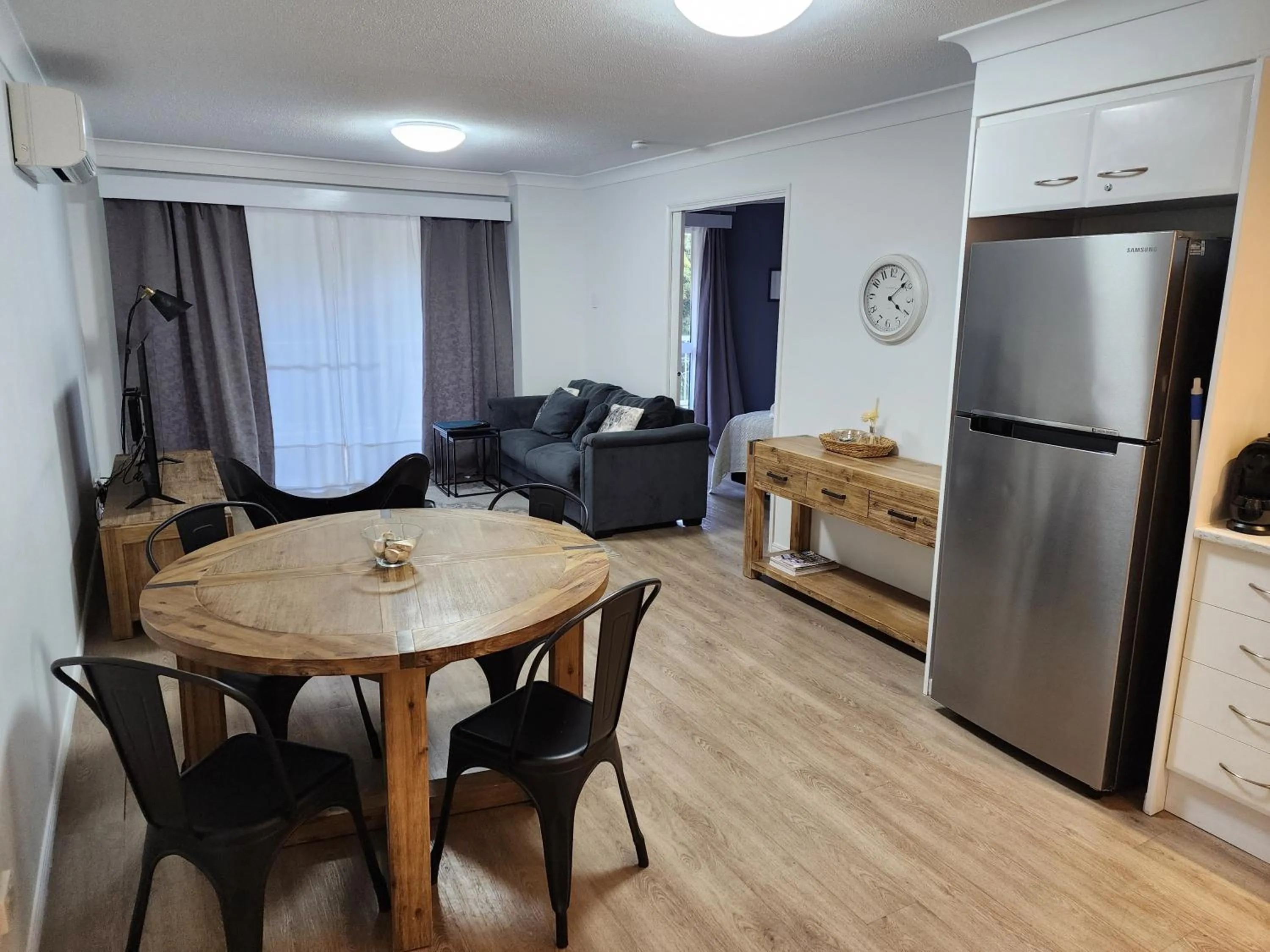 TV and multimedia in Fairways Golf & Beach Retreat Bribie Island