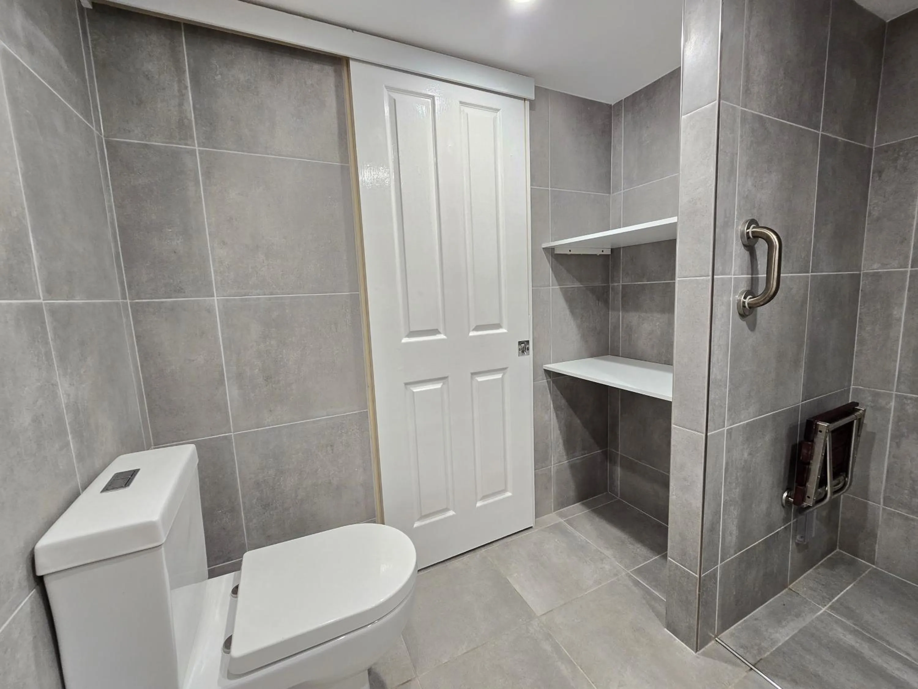 Shower in Fairways Golf & Beach Retreat Bribie Island