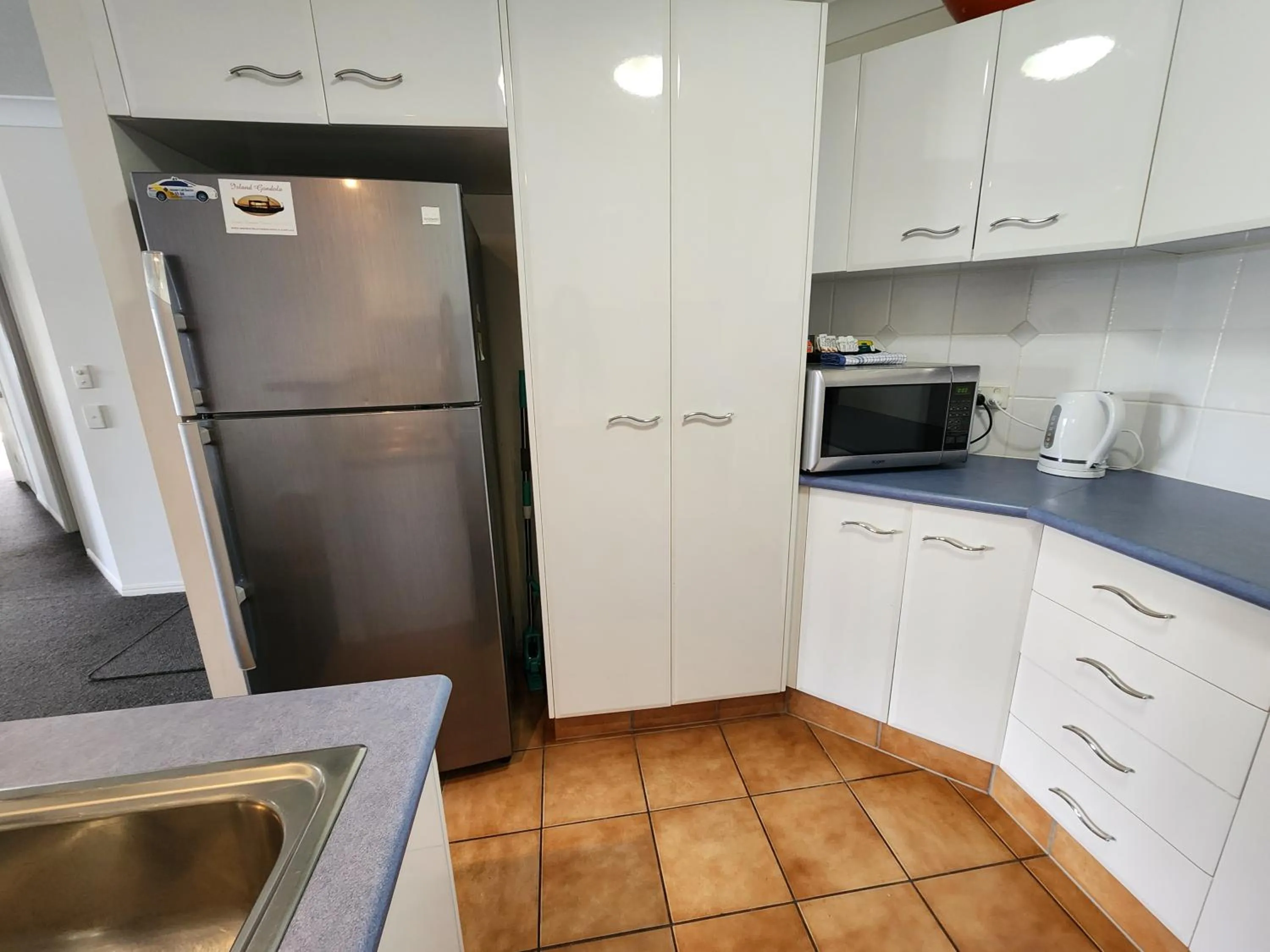 Kitchen or kitchenette in Fairways Golf & Beach Retreat Bribie Island