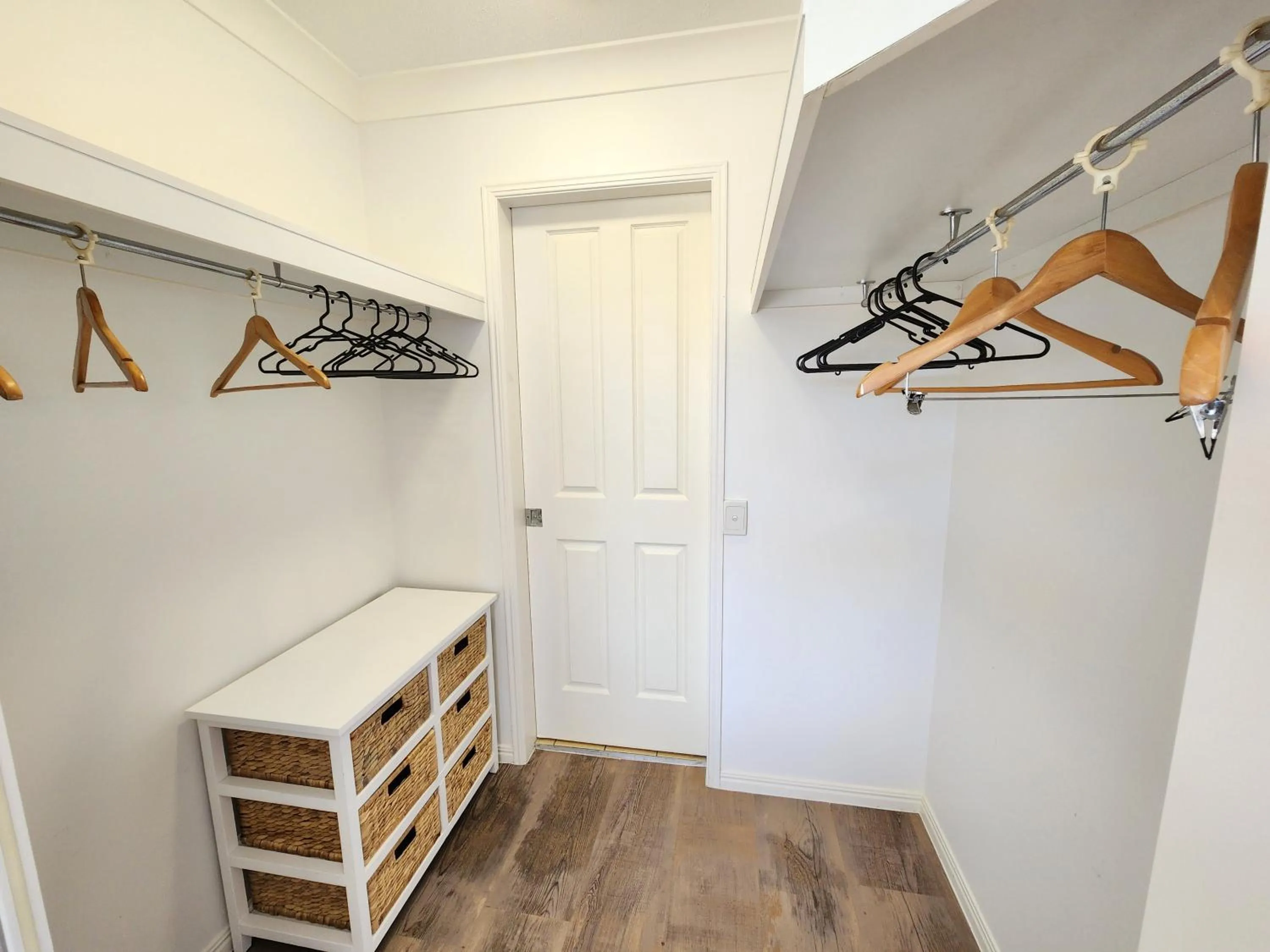 wardrobe in Fairways Golf & Beach Retreat Bribie Island