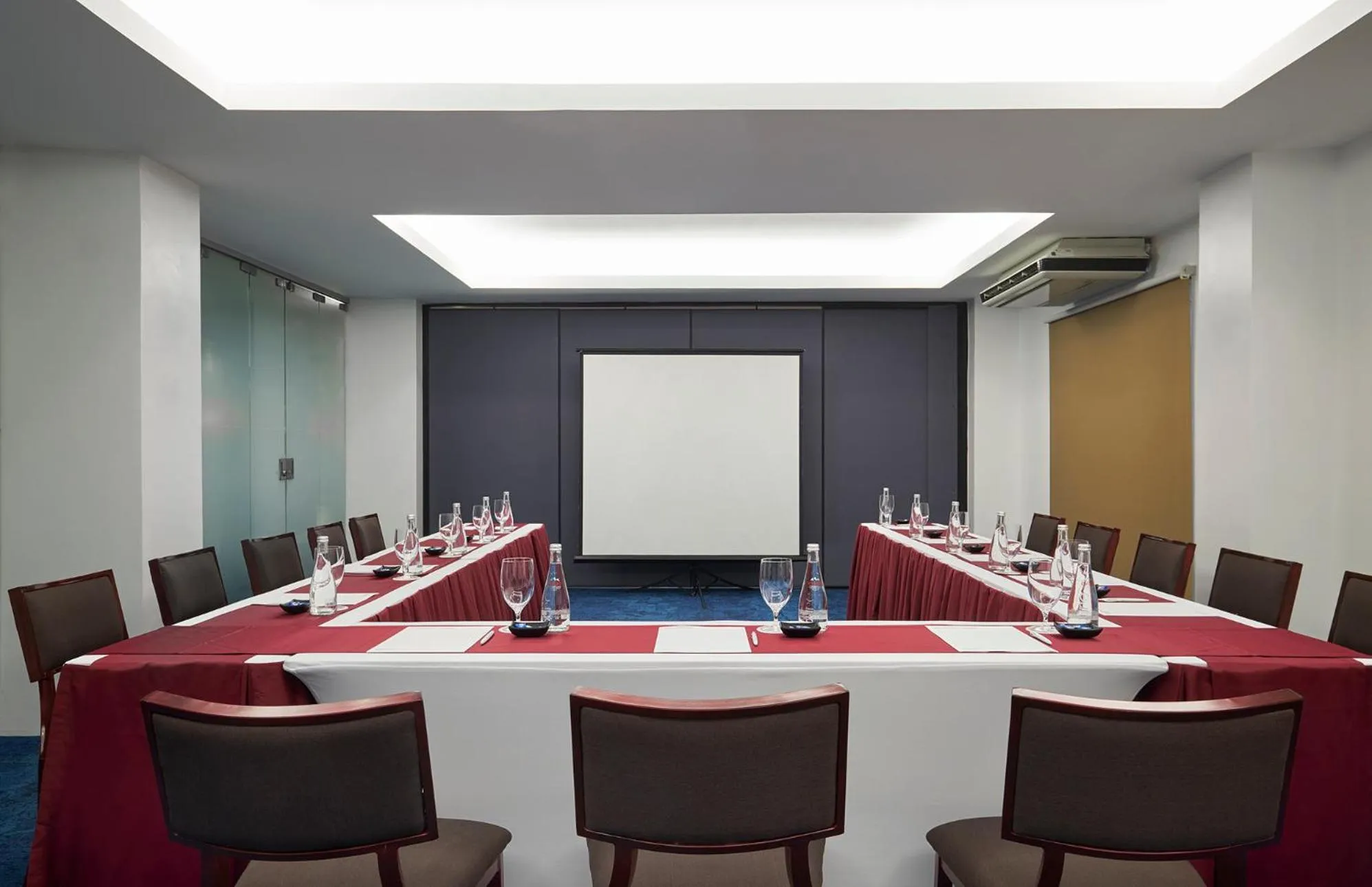 Business facilities in Movenpick Resort & Spa Boracay