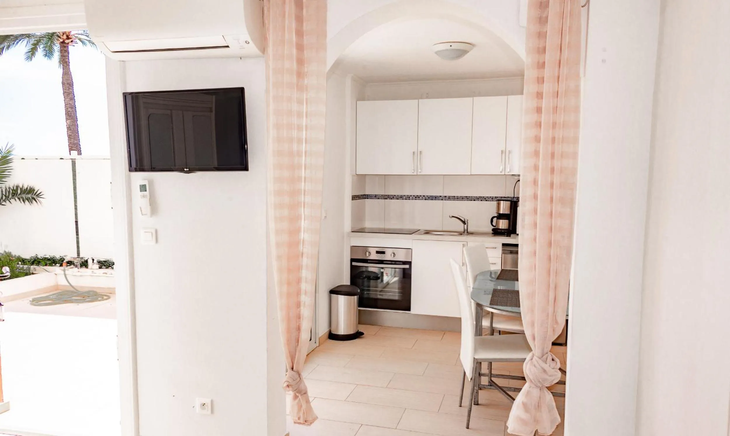 Hotel et Appartements Reine D'Azur