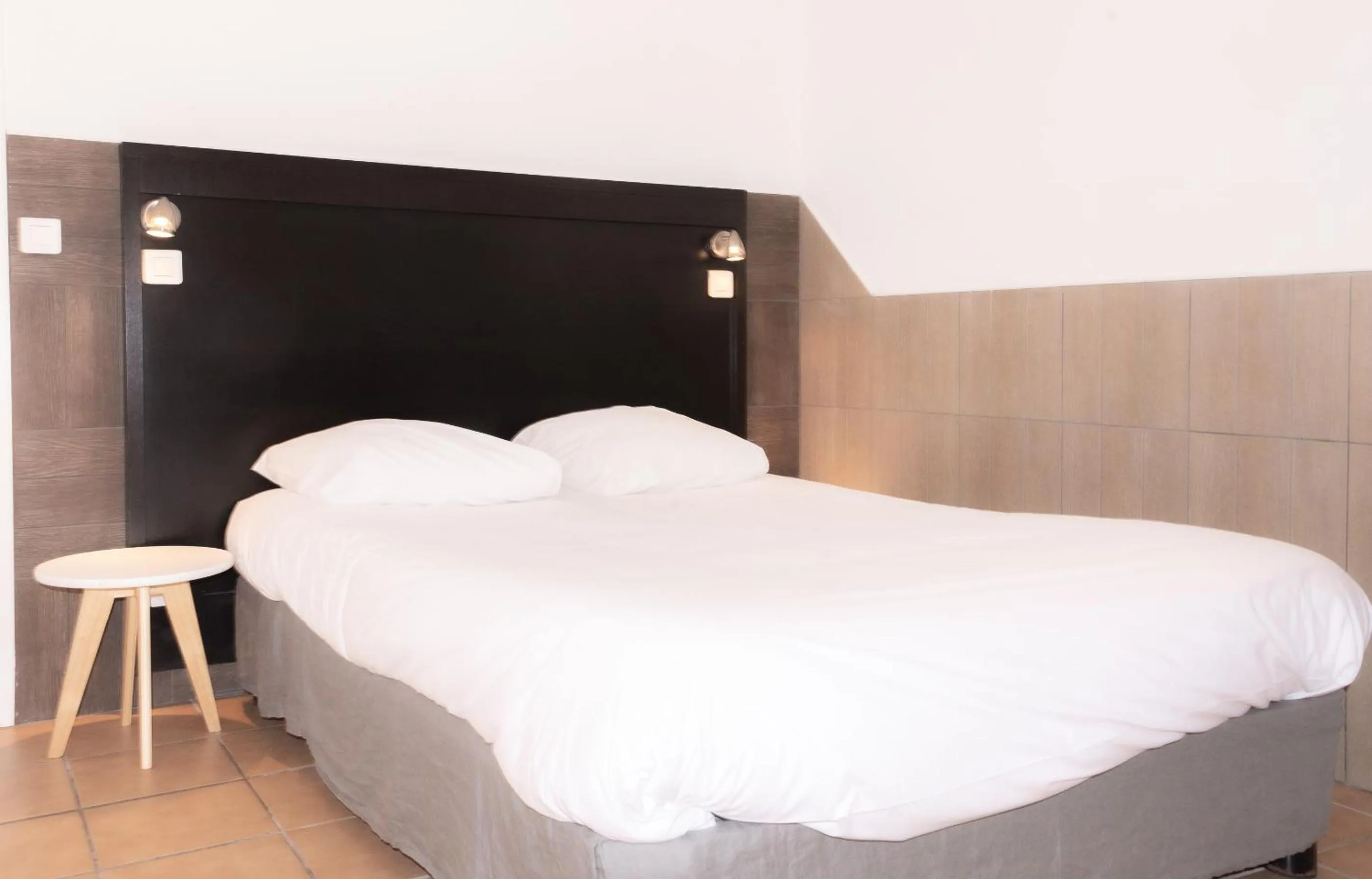 Economic Family Room in Hotel et Appartements Reine D'Azur