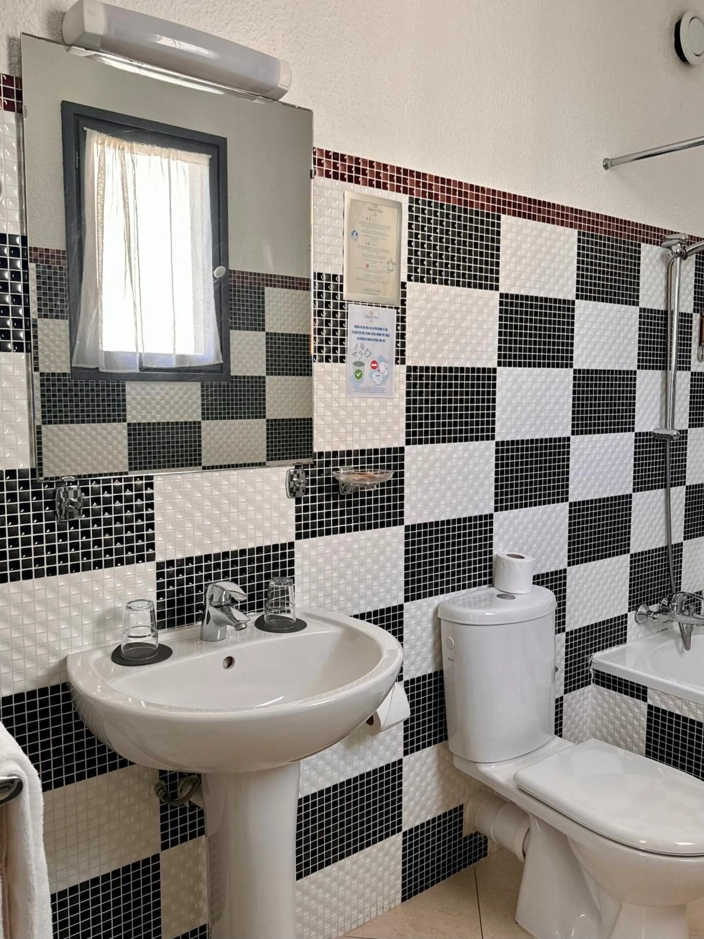 Hotel et Appartements Reine D'Azur