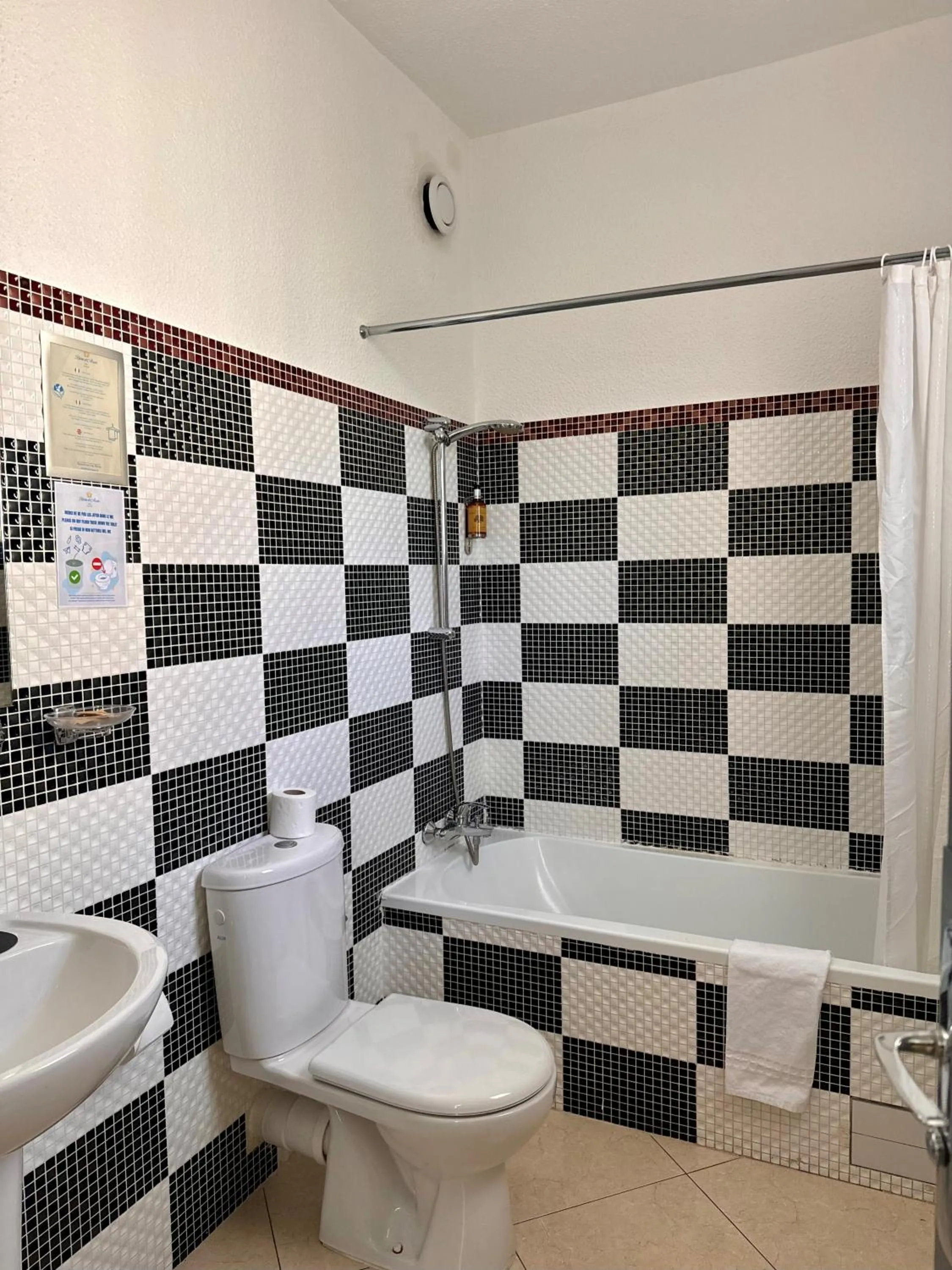 Hotel et Appartements Reine D'Azur