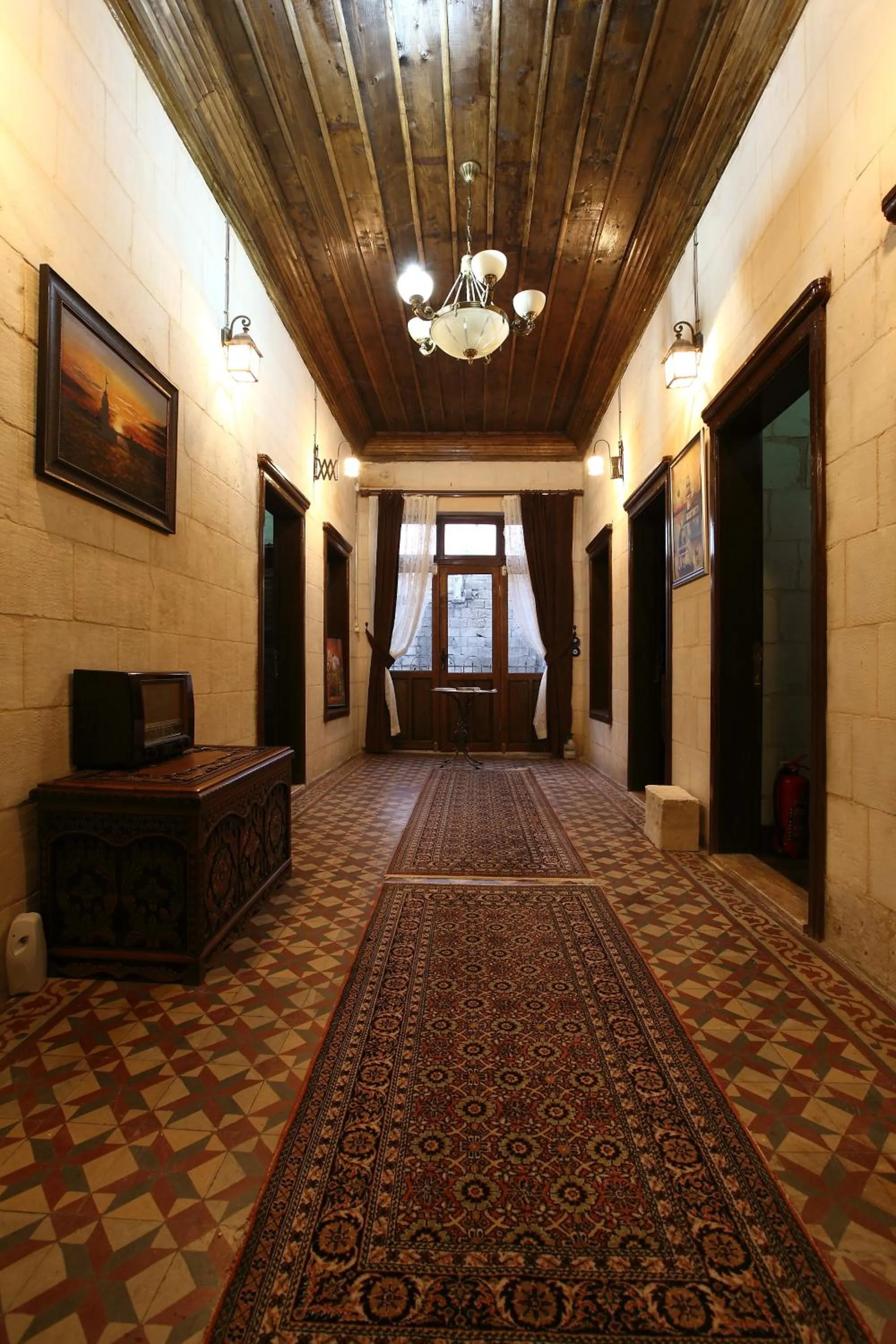 Communal lounge/ TV room in Ali Bey Konagi