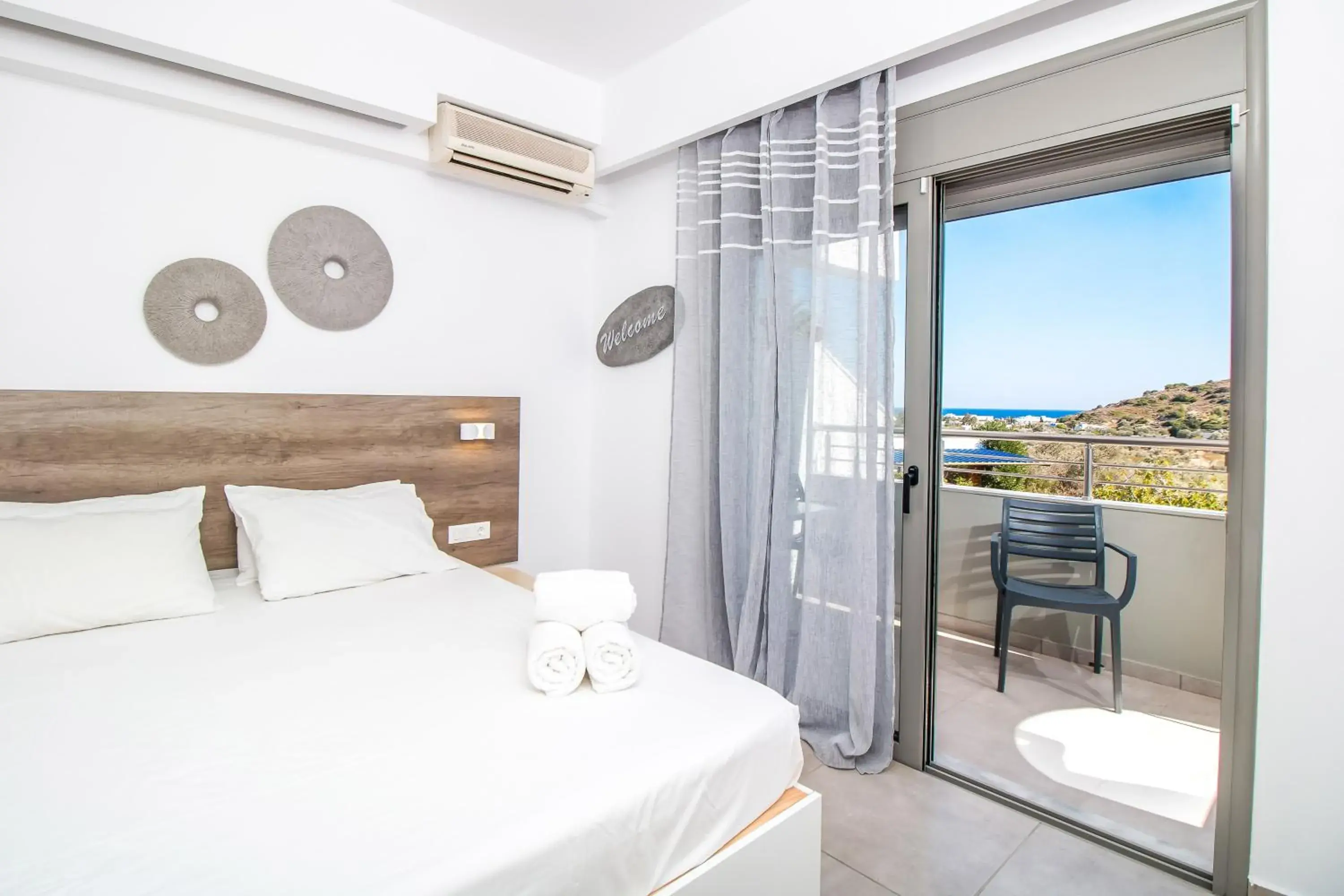 Garden, Bed in Hillside Studios & Apartments Garden, Bed in Hillside Studios & Apartments