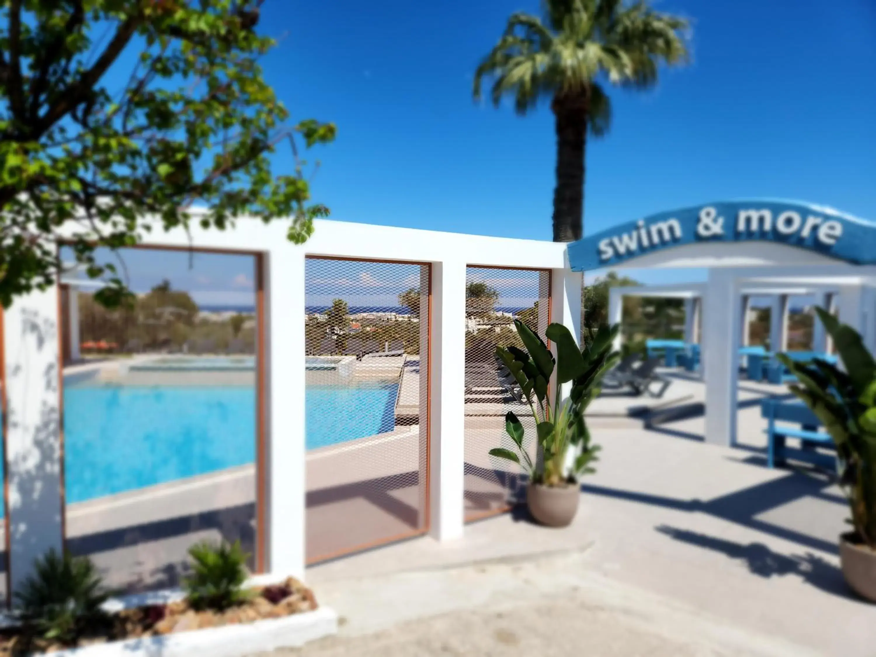 Restaurant/places to eat in Hillside Studios & Apartments Restaurant/places to eat in Hillside Studios & Apartments